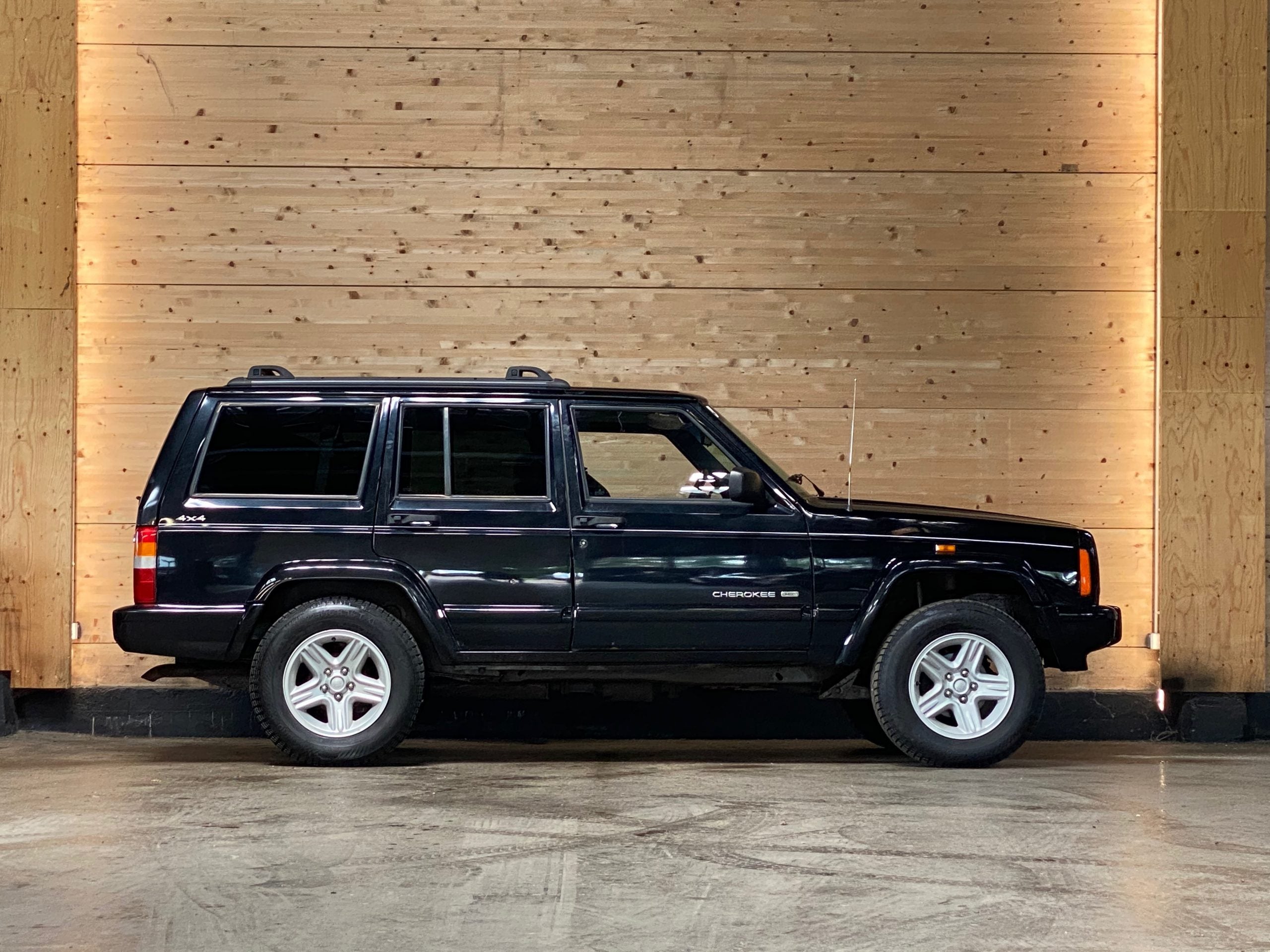 Jeep Cherokee 4.0 Limited XJ.2