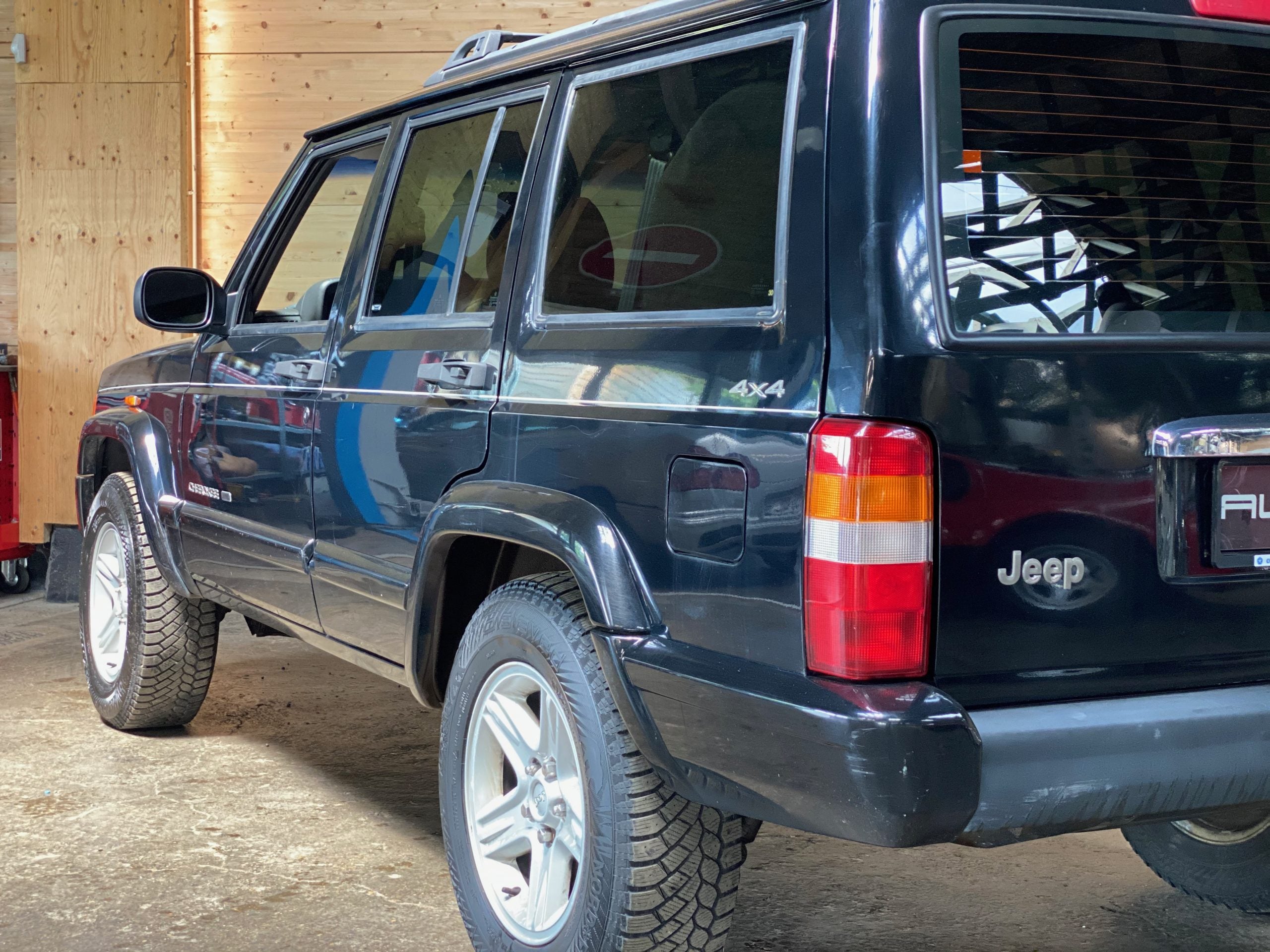 Jeep Cherokee 4.0 Limited XJ.2