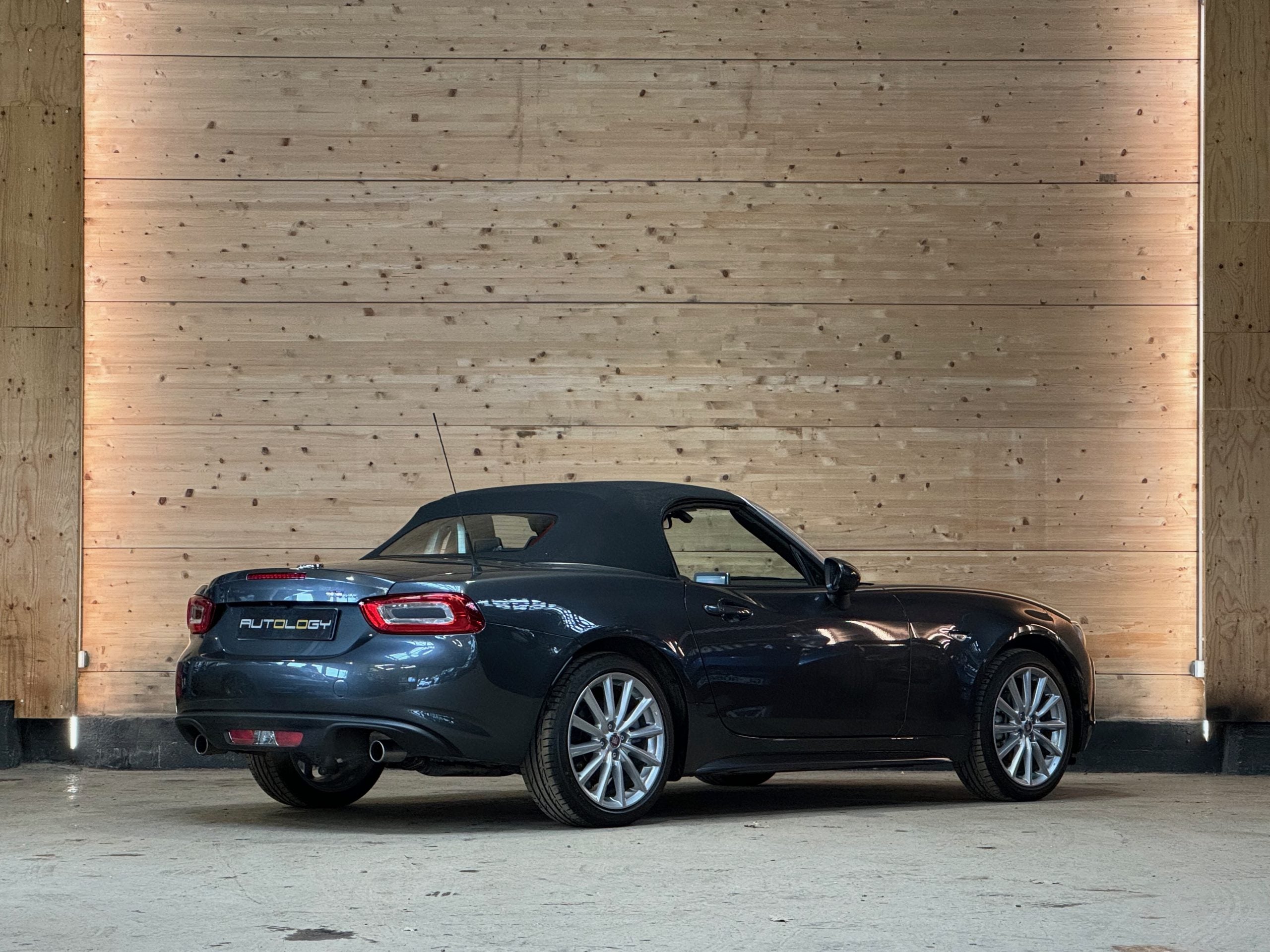 Fiat 124 Spider Lusso 1.4 Multiair