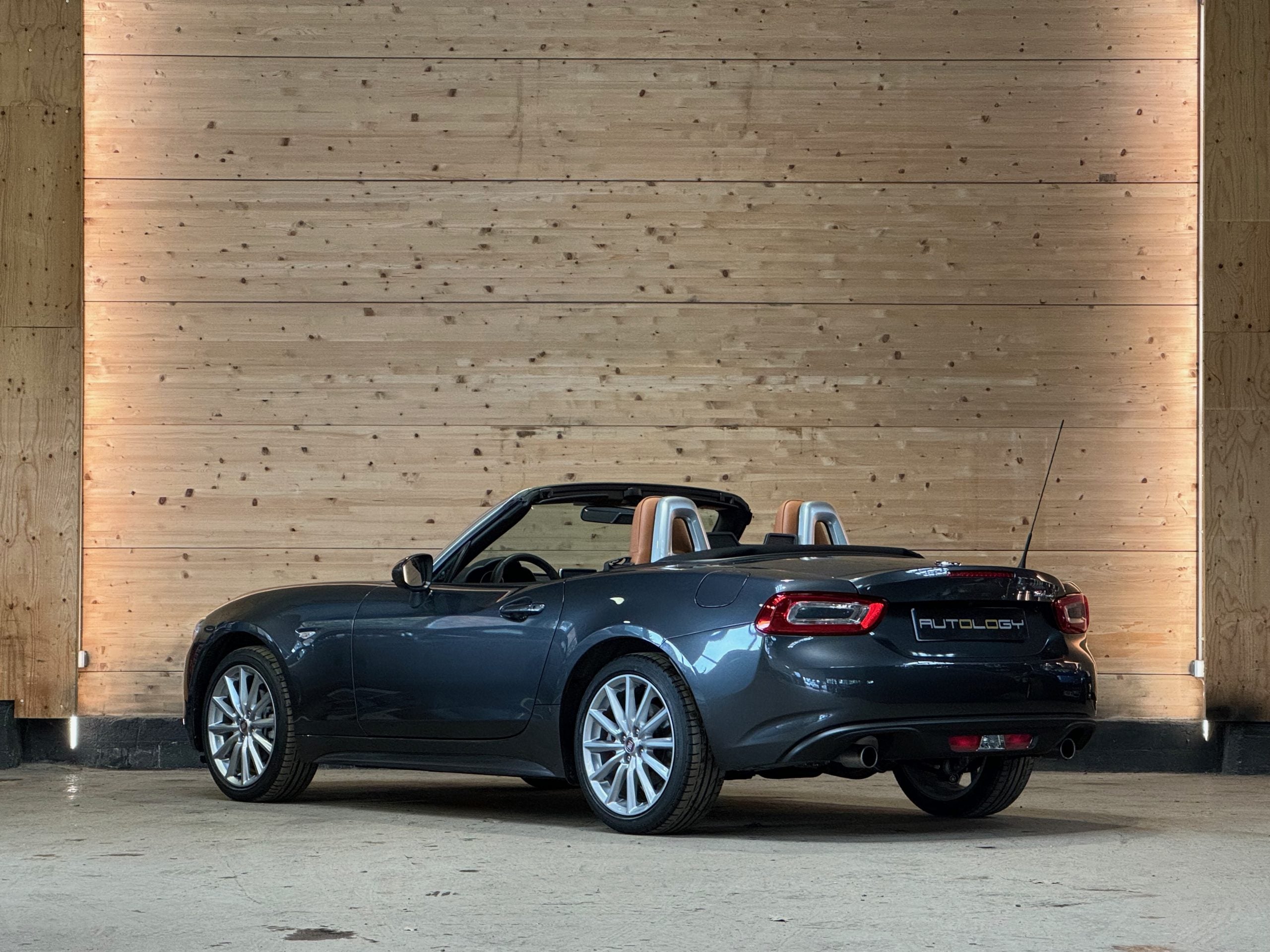 Fiat 124 Spider Lusso 1.4 Multiair