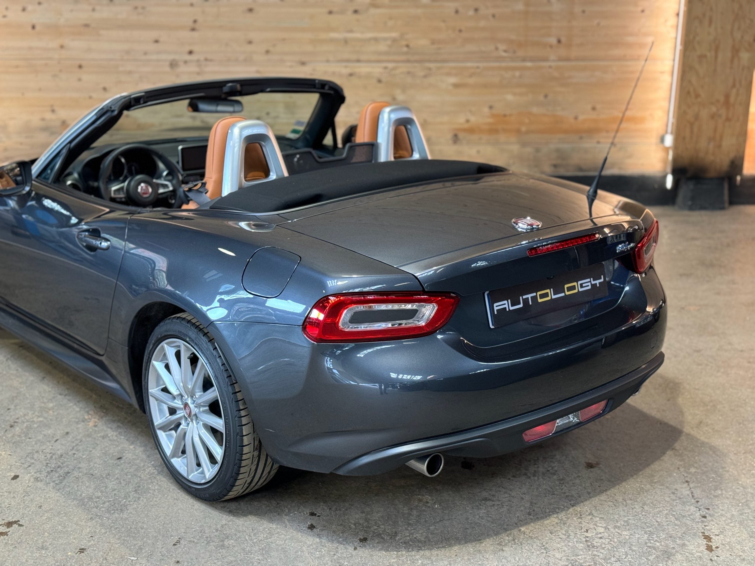 Fiat 124 Spider Lusso 1.4 Multiair