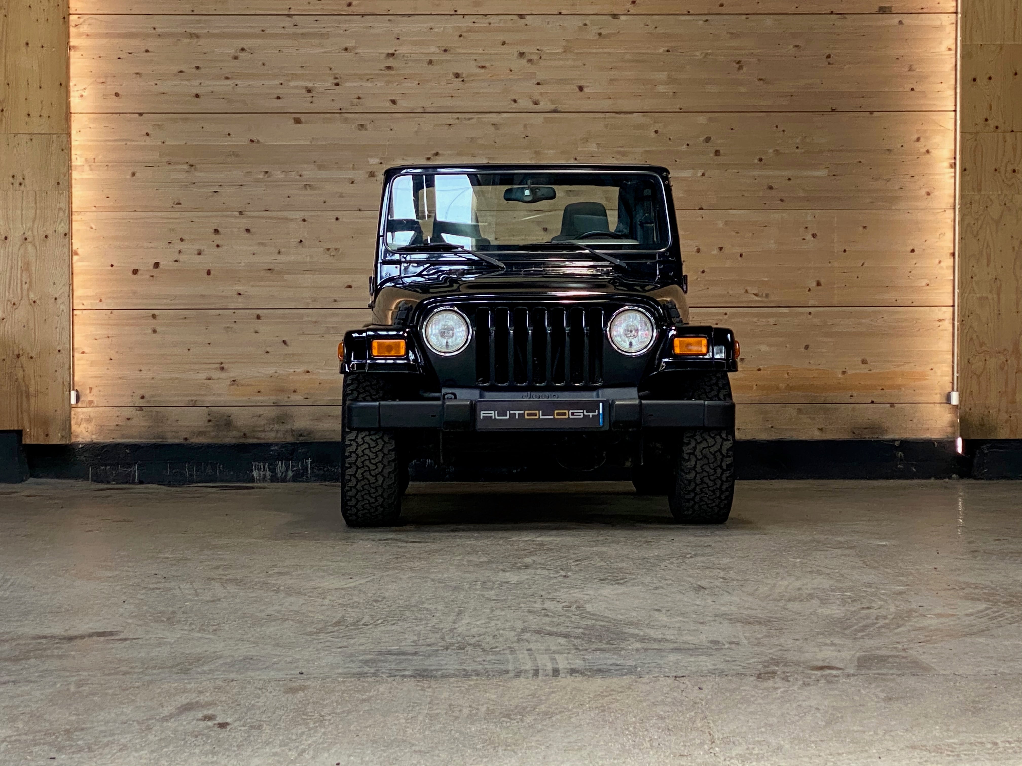 Jeep Wrangler TJ 4.0 Sahara BVA