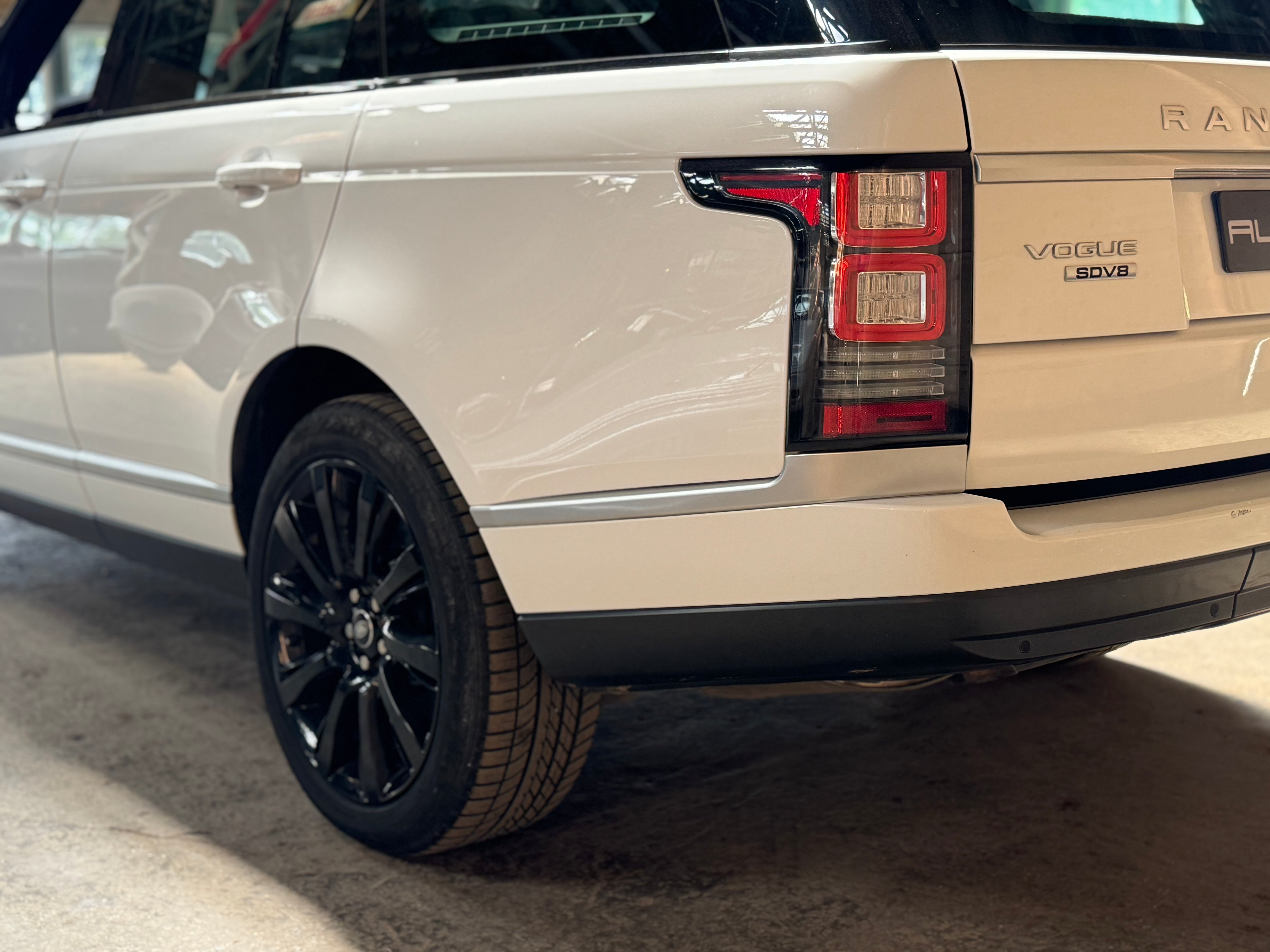 LAND ROVER RANGE ROVER 4.4 SdV8 VOGUE