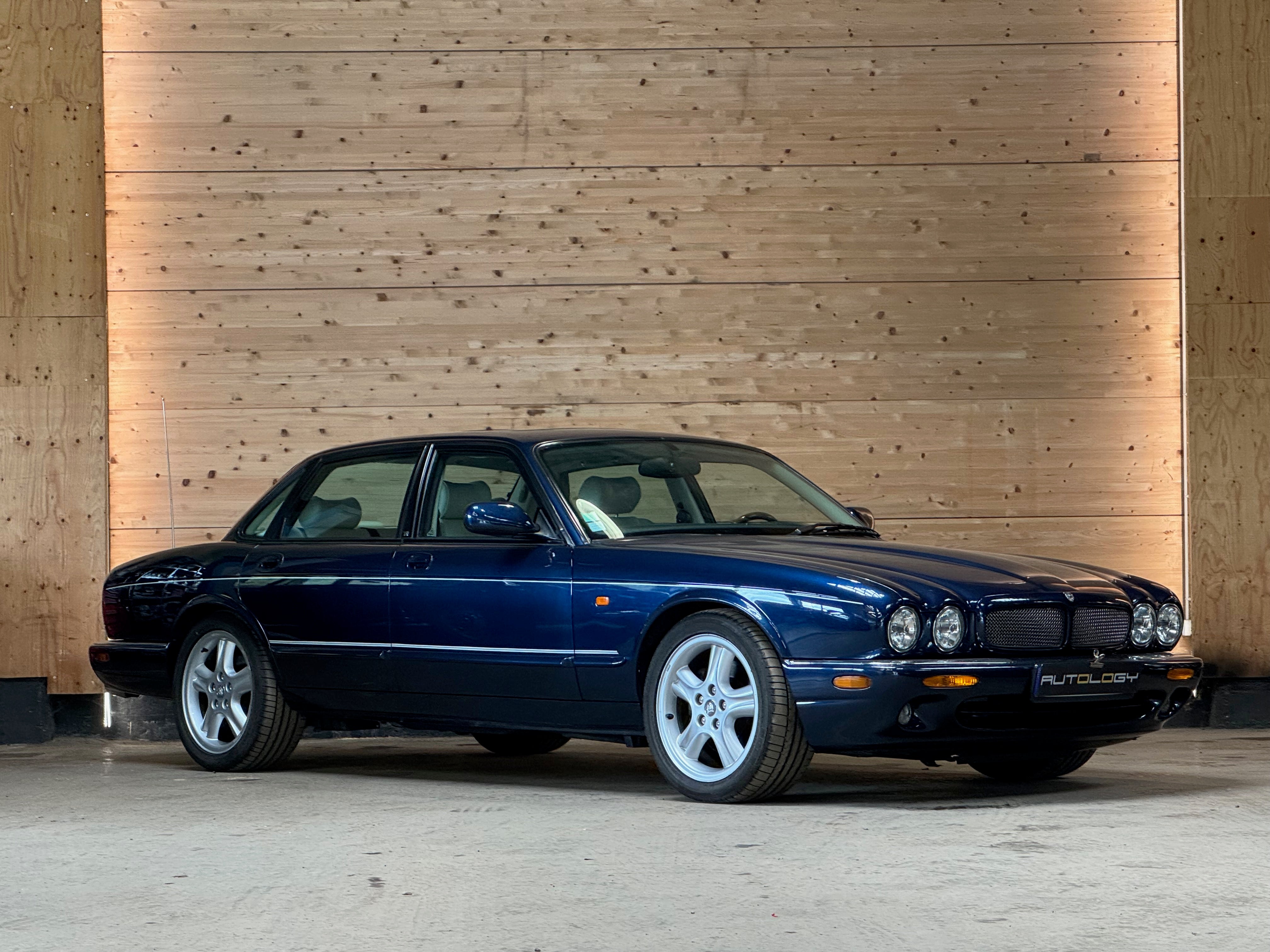 Jaguar XJR 4.0 375ch