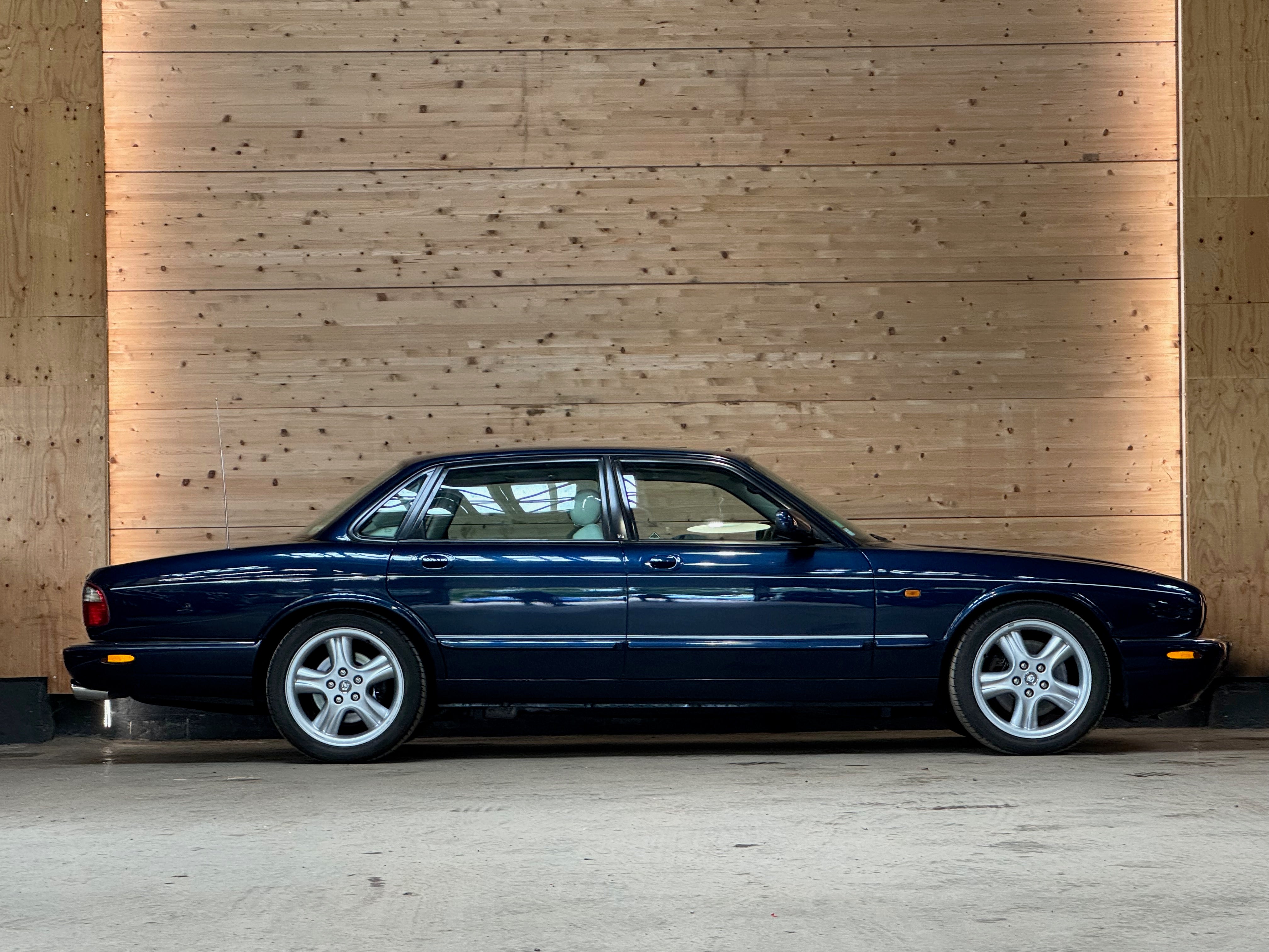 Jaguar XJR 4.0 375ch