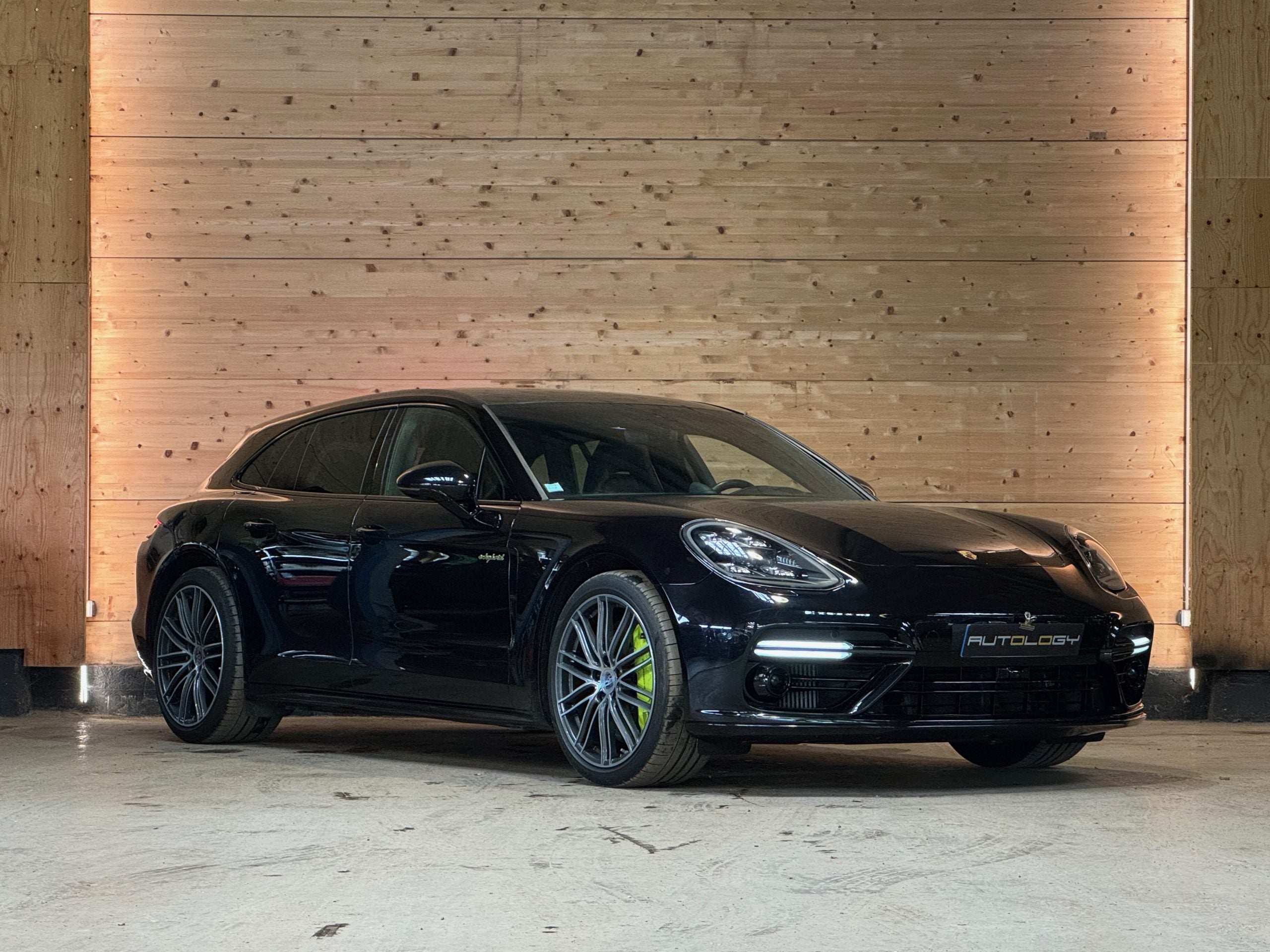 Porsche Panamera Sport Turismo Turbo S e-Hybrid