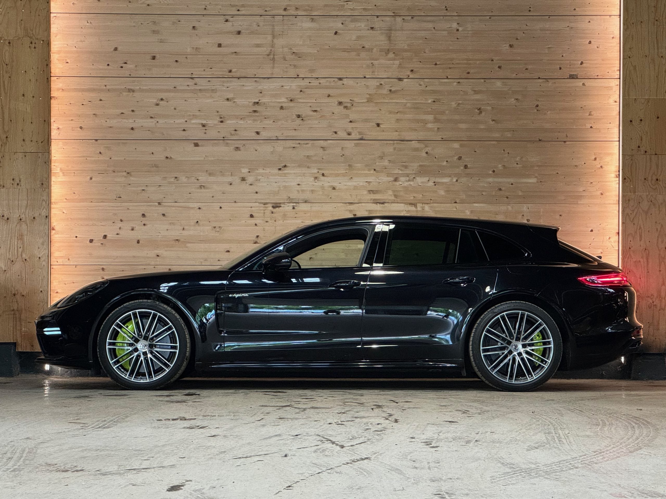 Porsche Panamera Sport Turismo Turbo S e-Hybrid