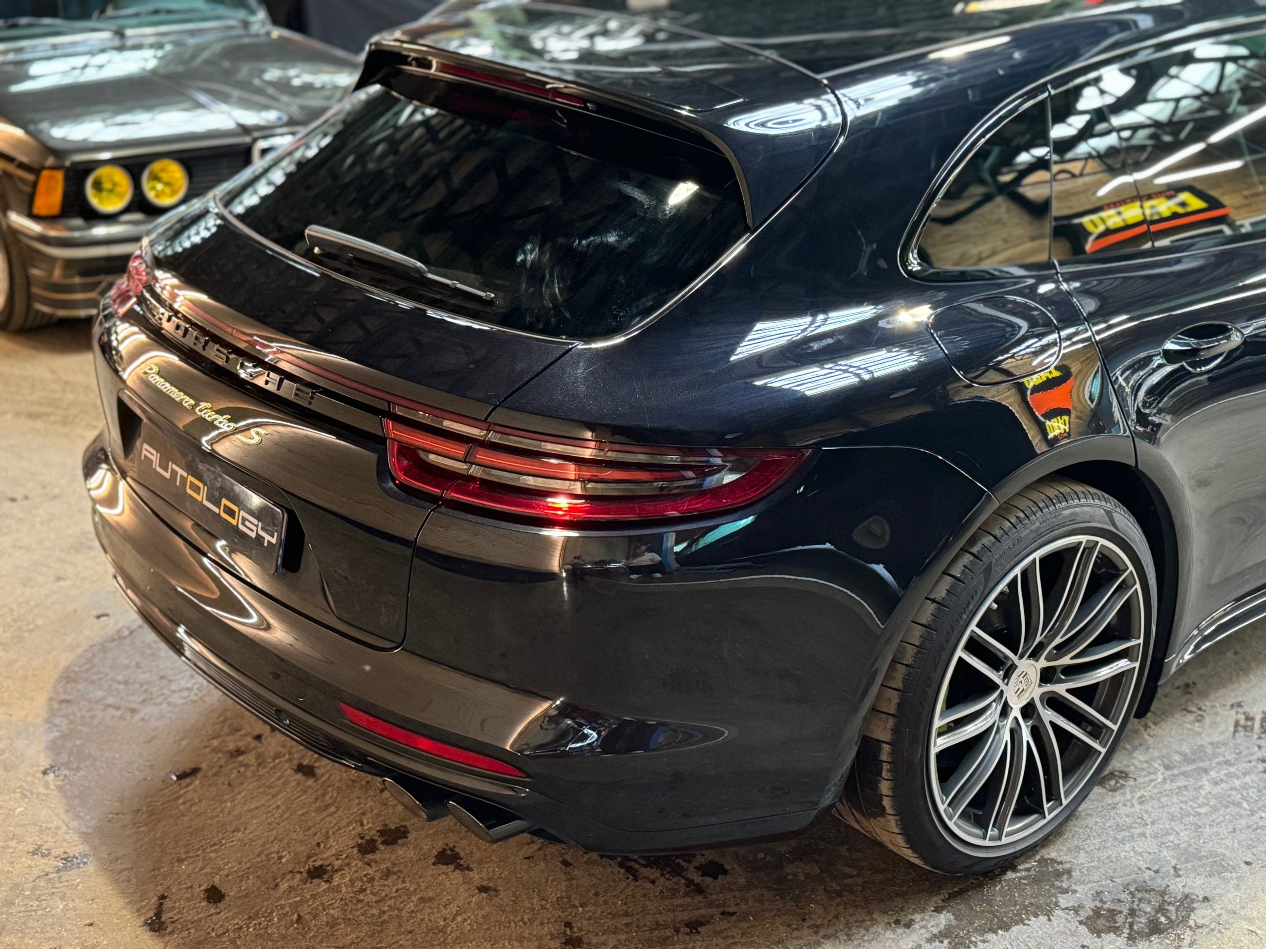 Porsche Panamera Sport Turismo Turbo S e-Hybrid