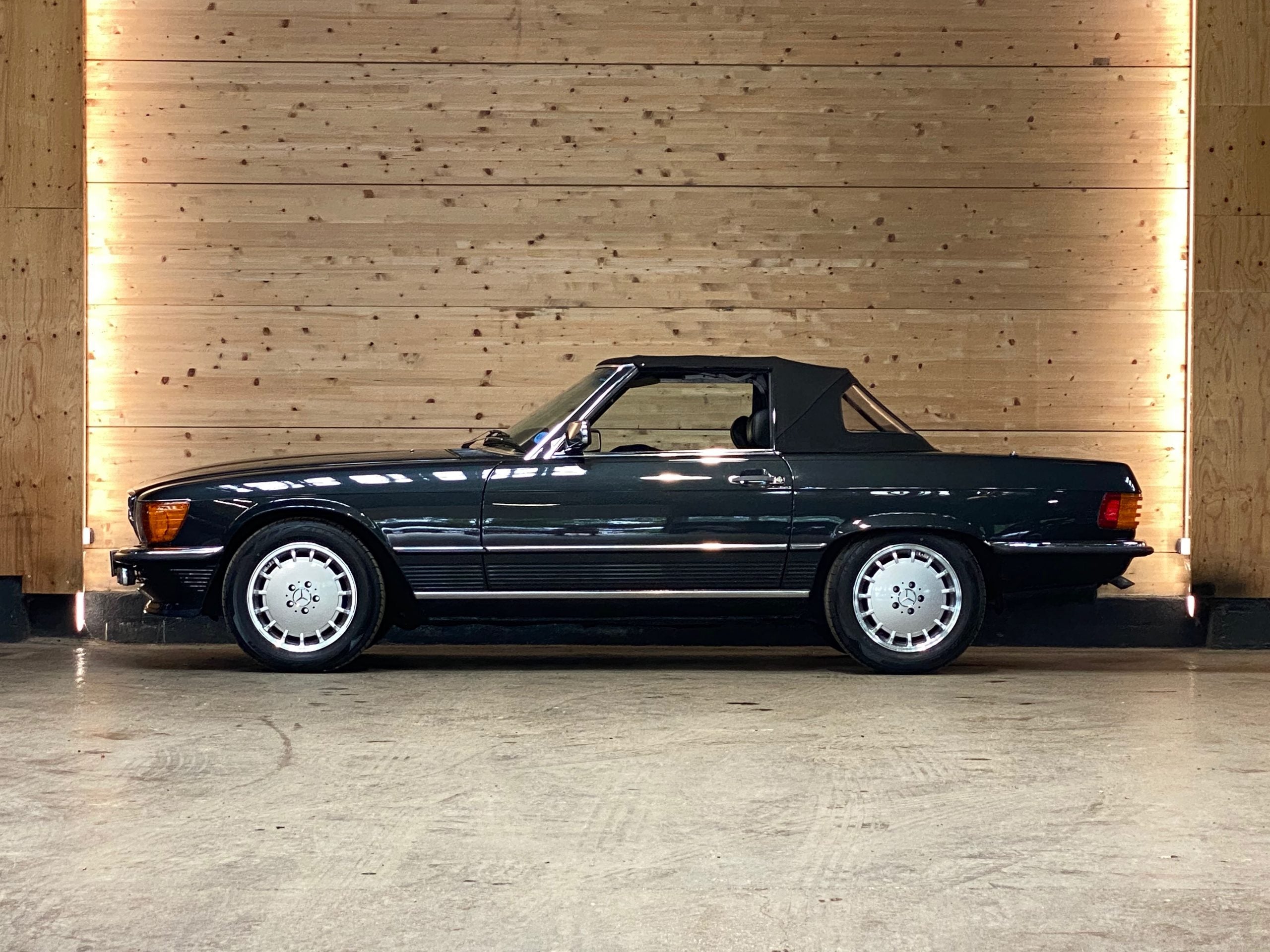 Mercedes 560 SL