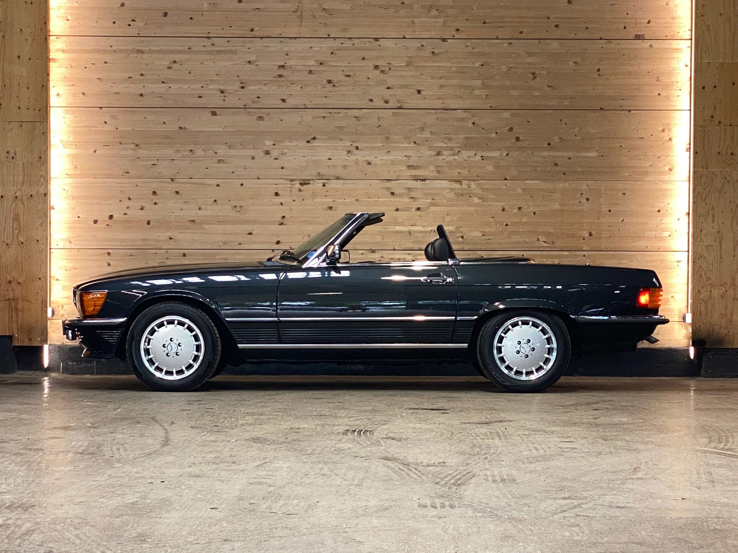 Mercedes 560 SL