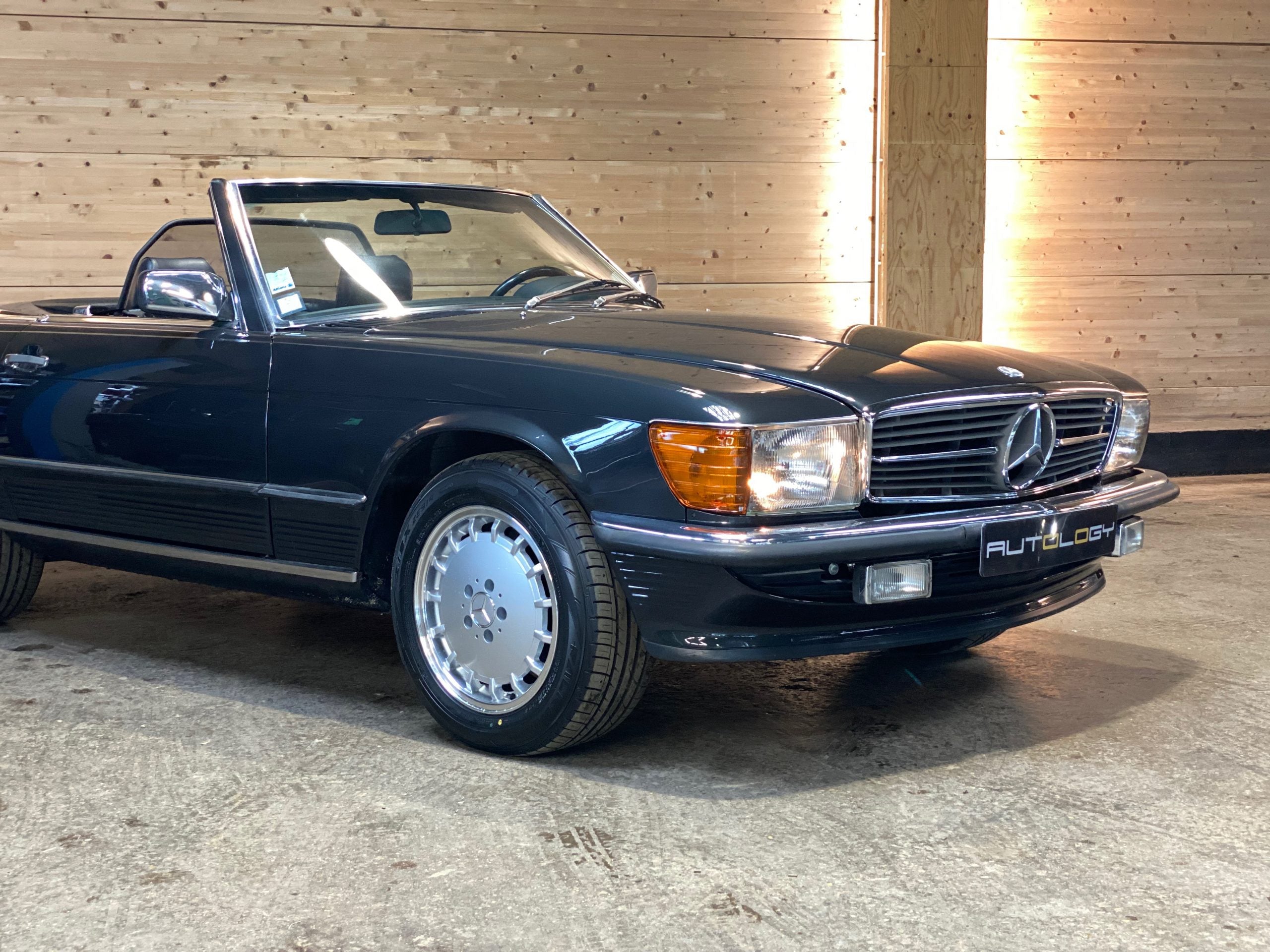 Mercedes 560 SL