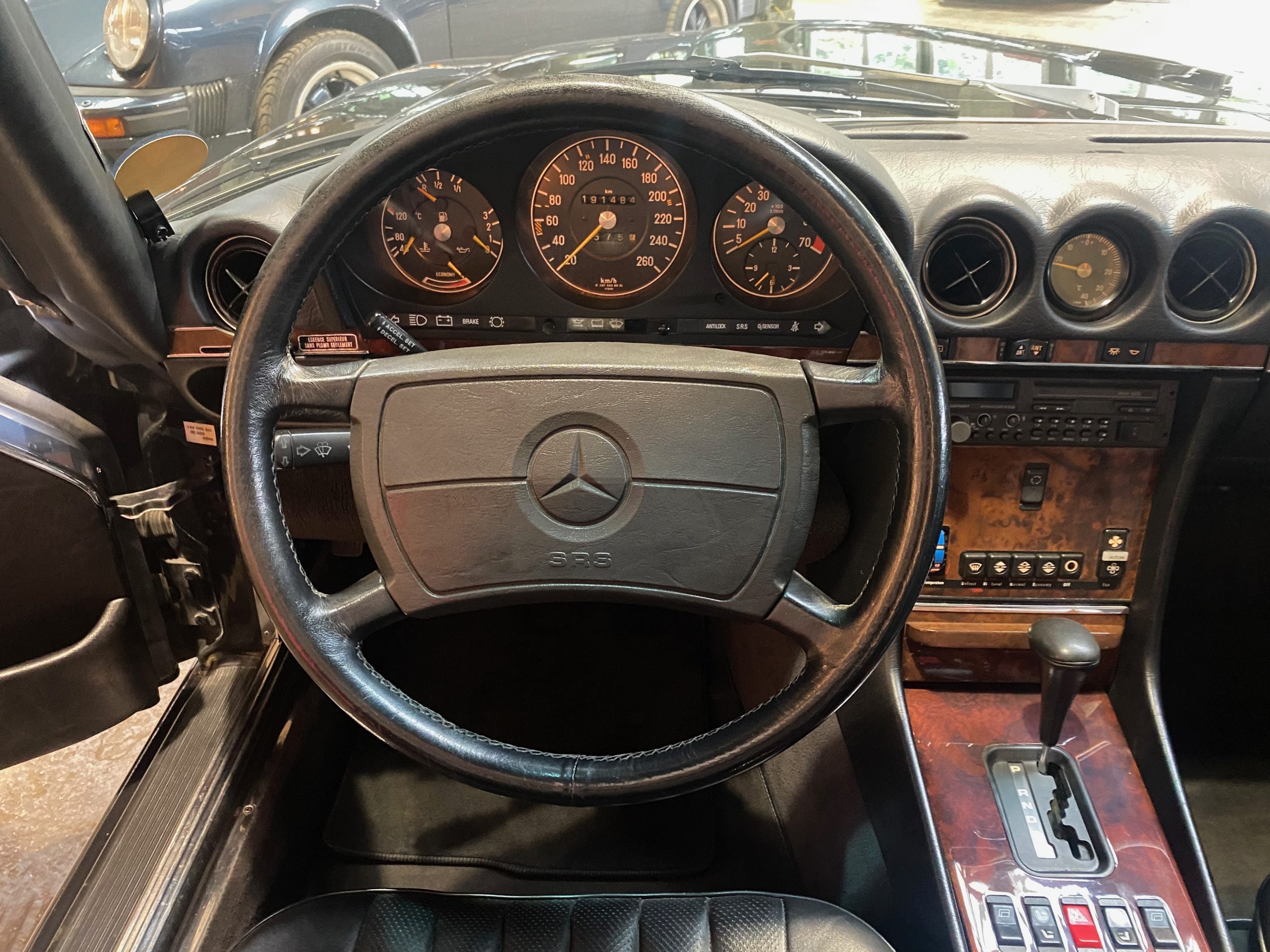 Mercedes 560 SL