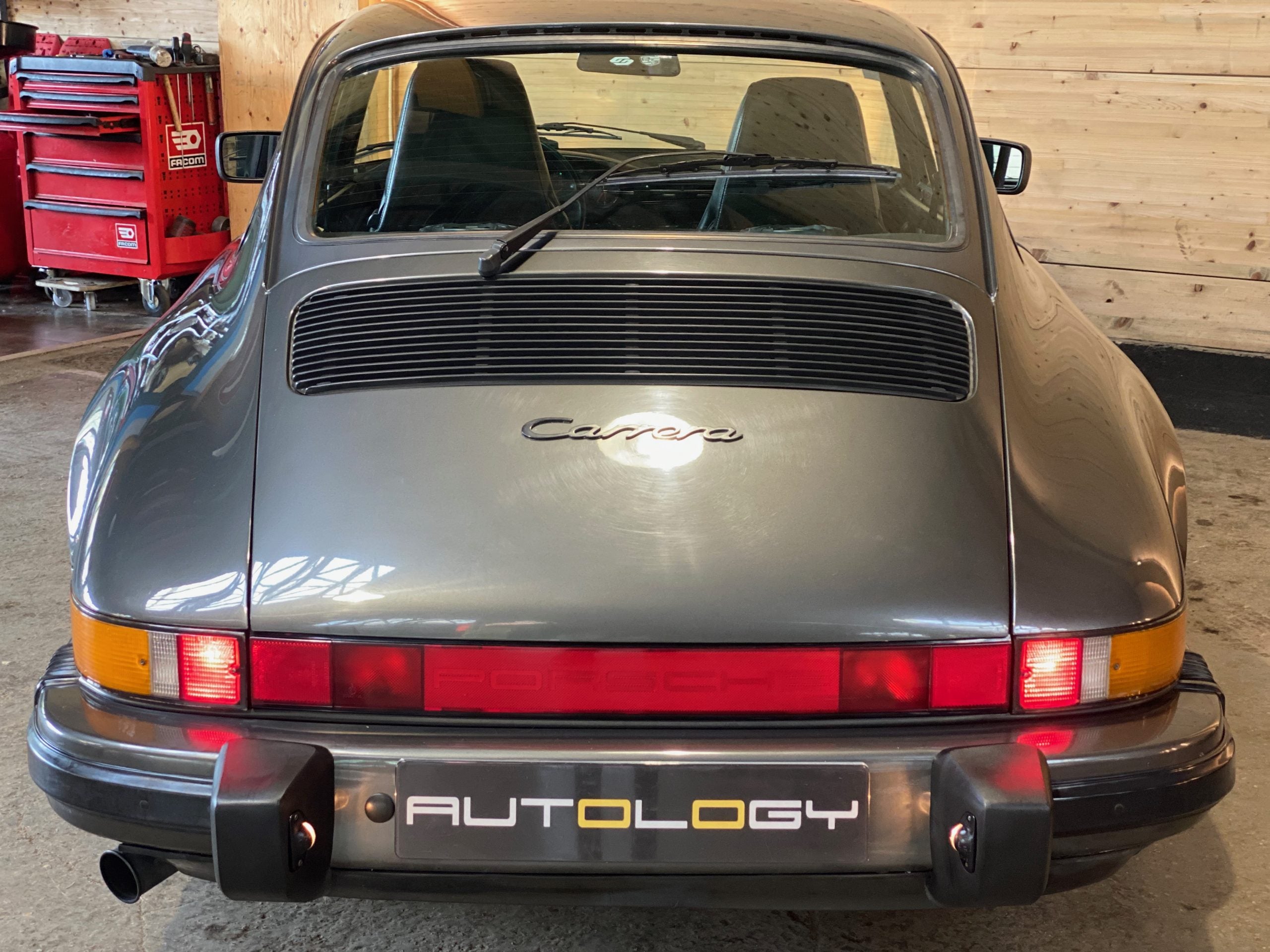 Porsche 911 Carrera 3.2