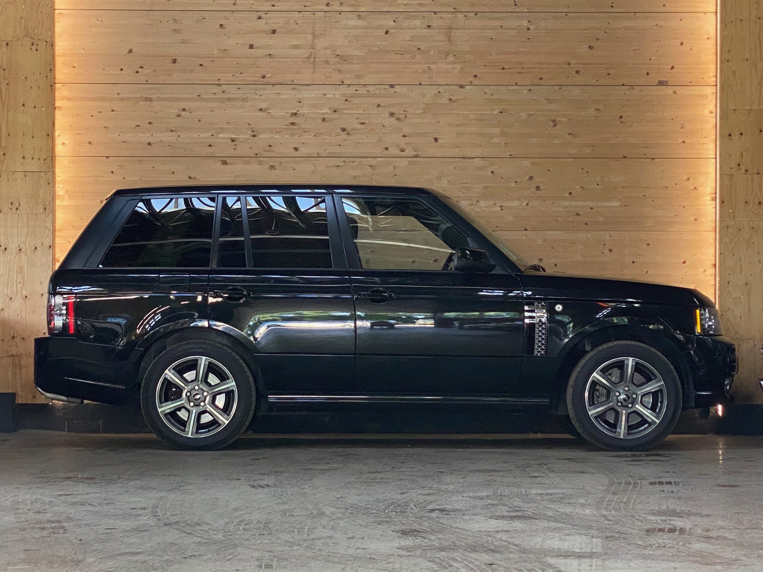 Land Rover Range Rover Supercharged V8 5.0 Autobiography