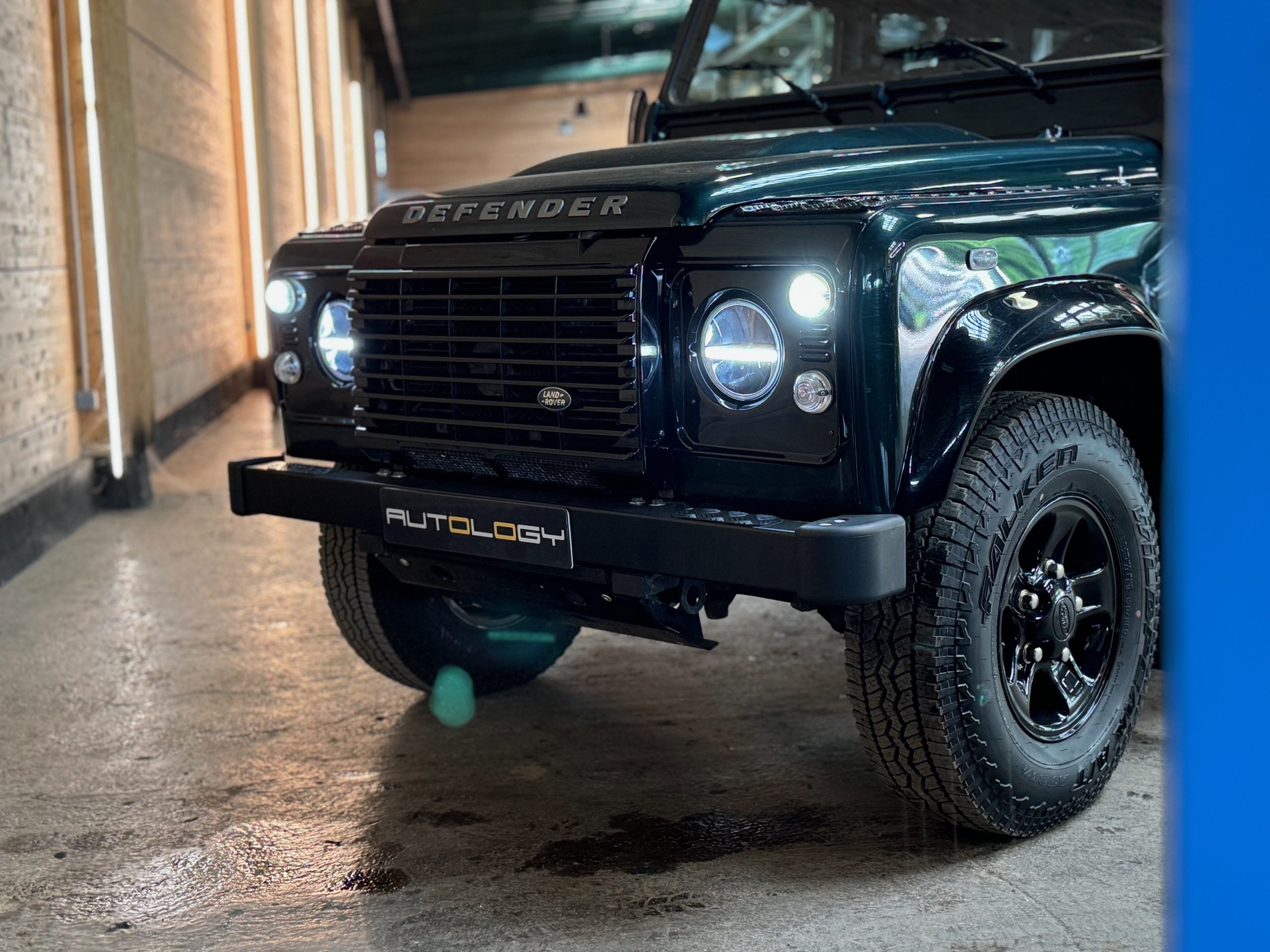 Land Rover Defender 110 Station Wagon Td4 SE