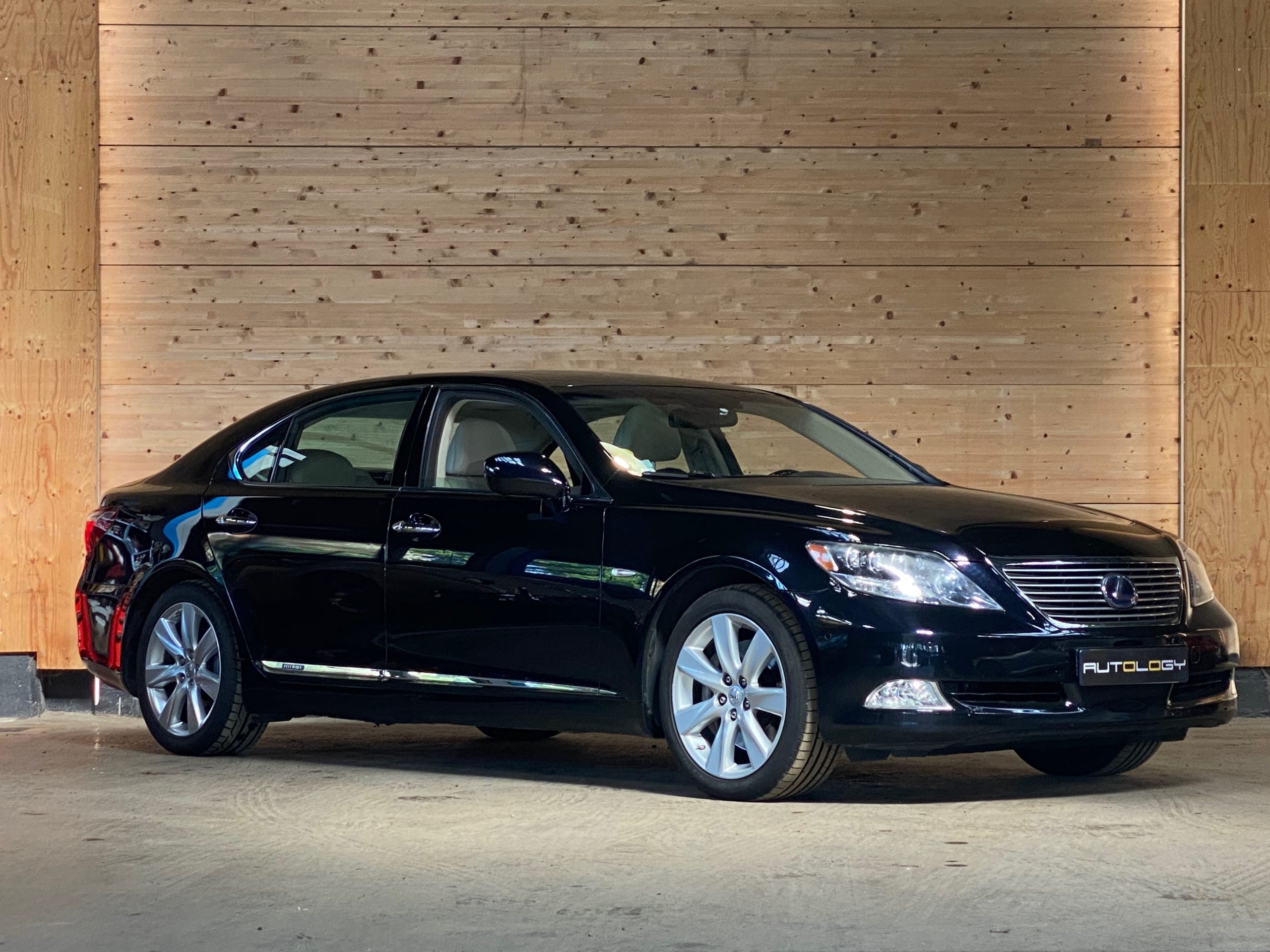 Lexus LS600h L Pack Président