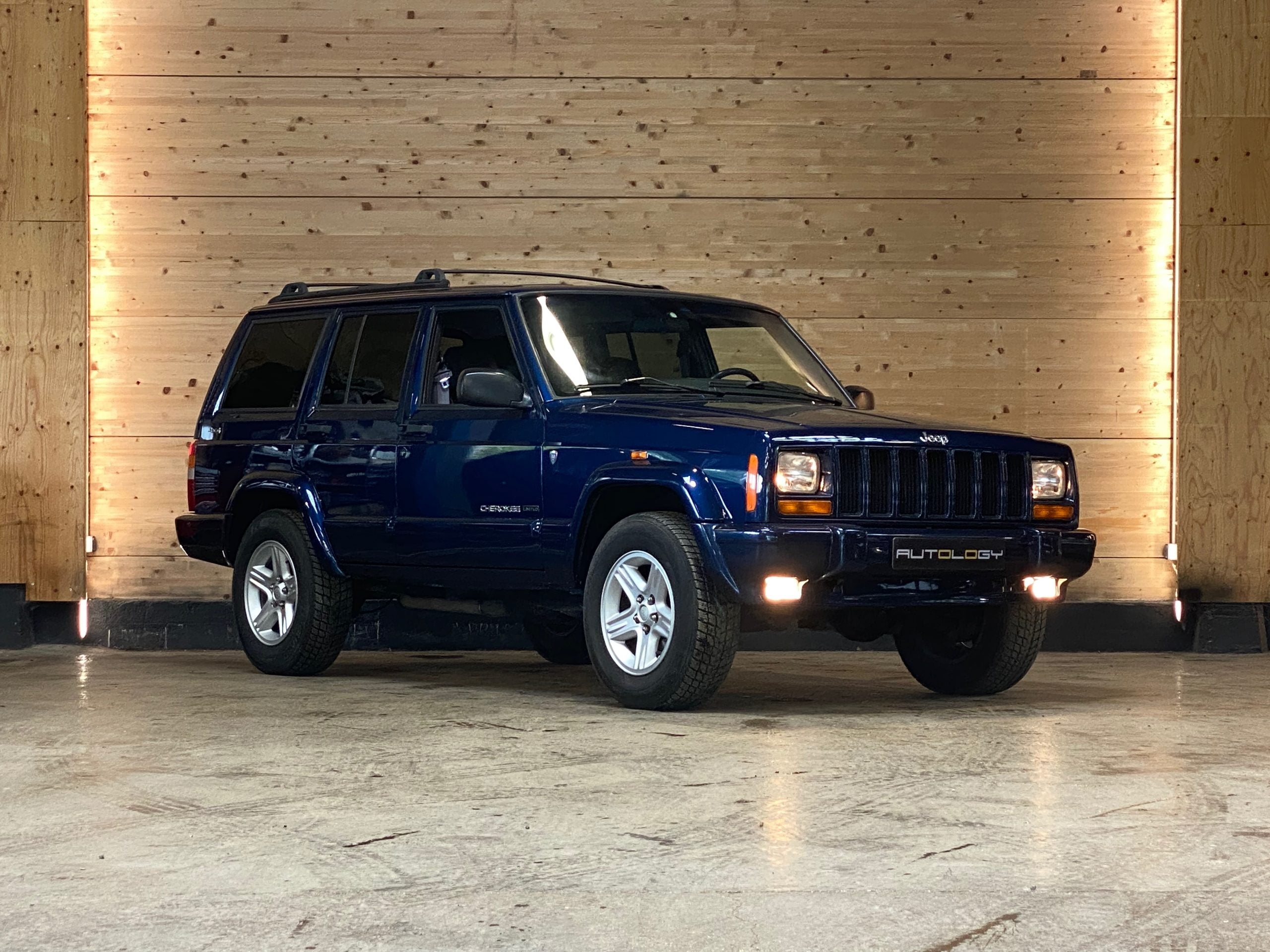 Jeep Cherokee 4.0 Limited XJ.2