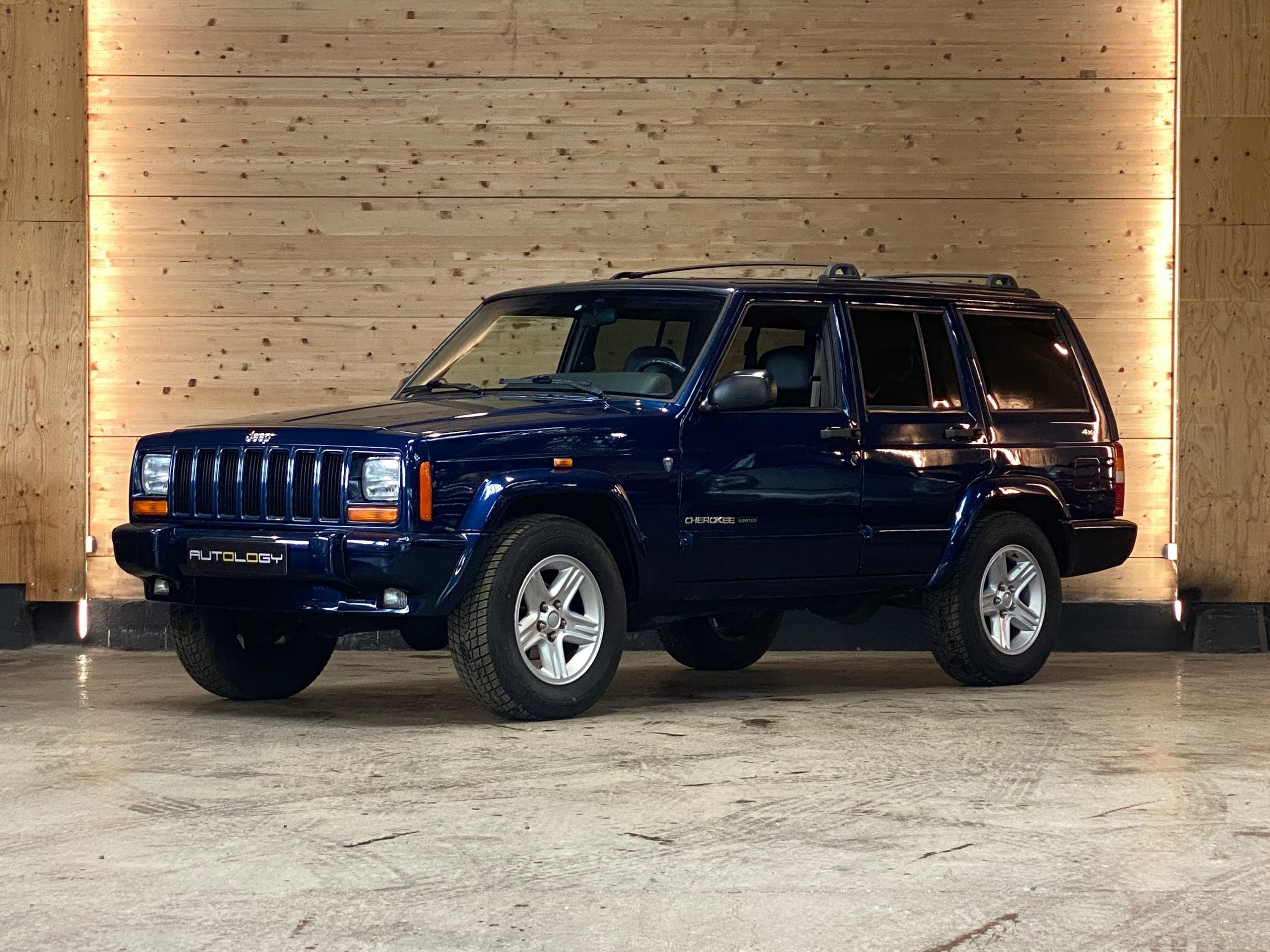 Jeep Cherokee 4.0 Limited XJ.2