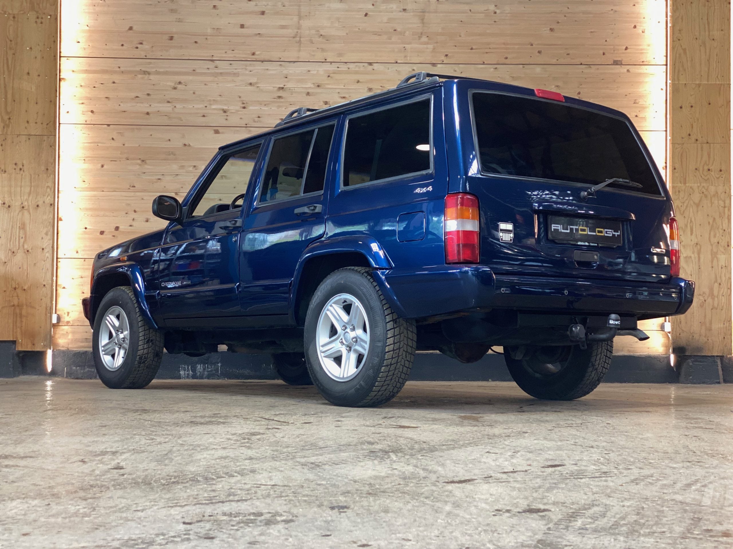 Jeep Cherokee 4.0 Limited XJ.2