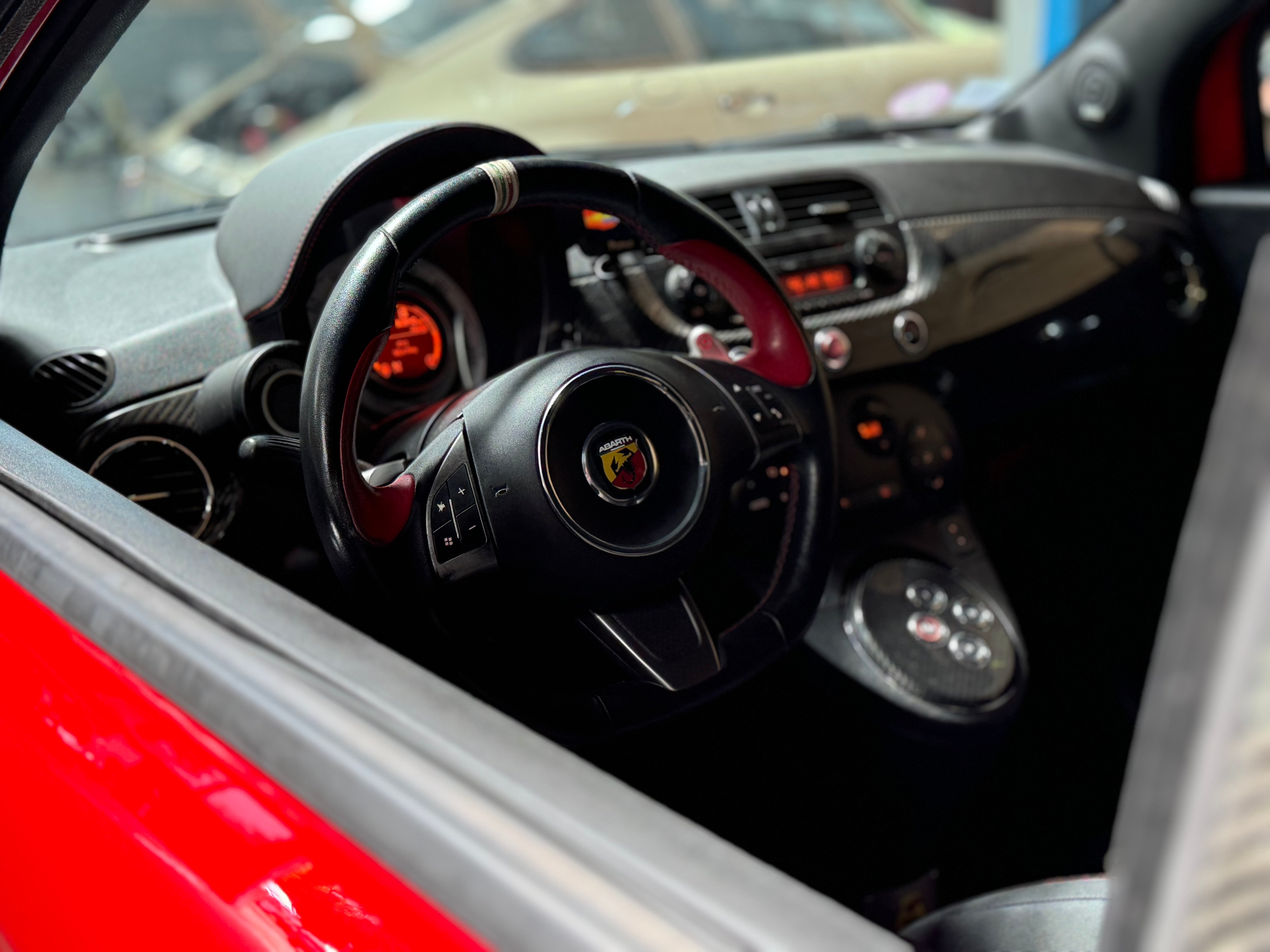 Abarth 695 Tributo Ferrari