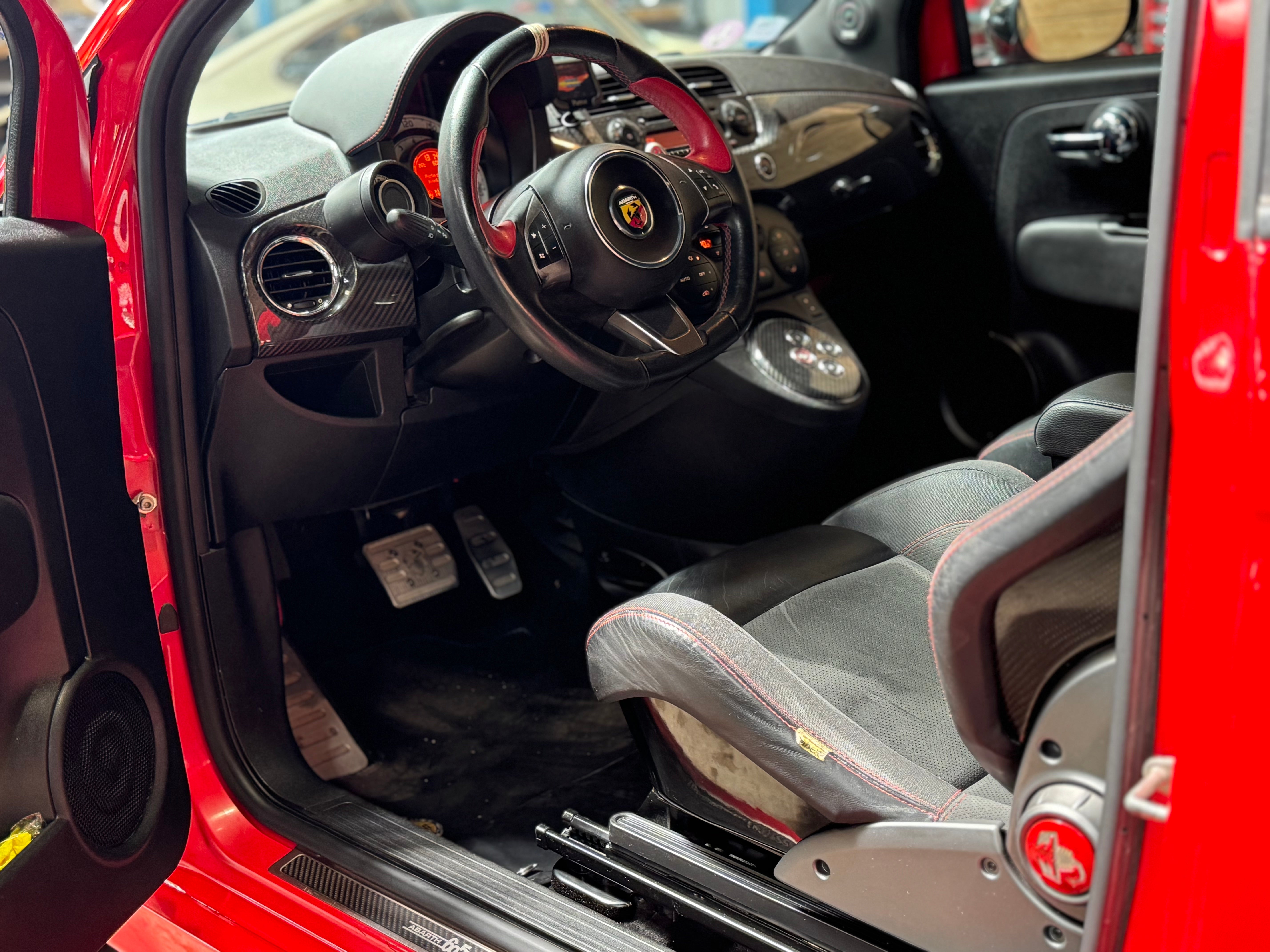 Abarth 695 Tributo Ferrari