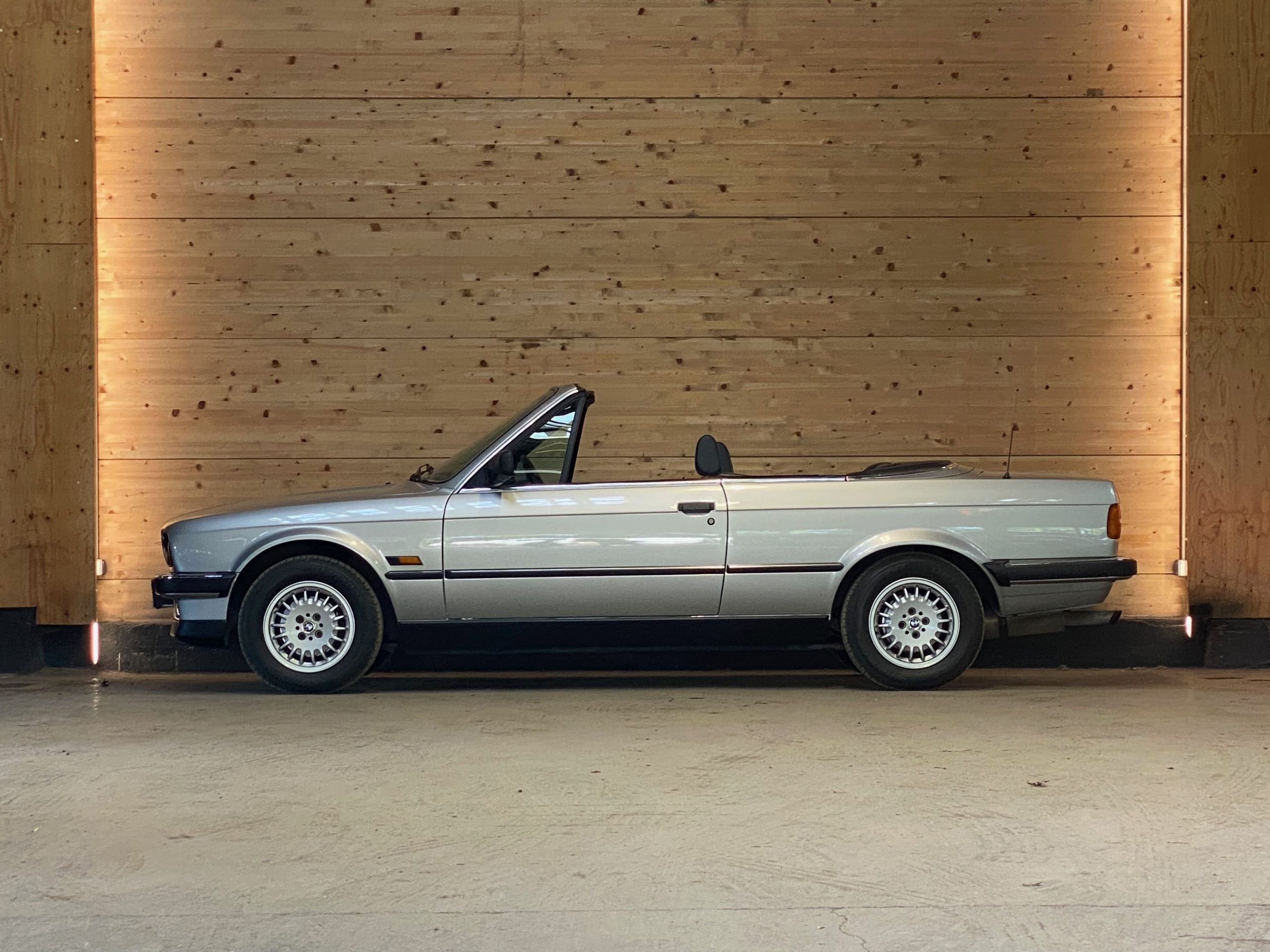 BMW 325i Cabriolet