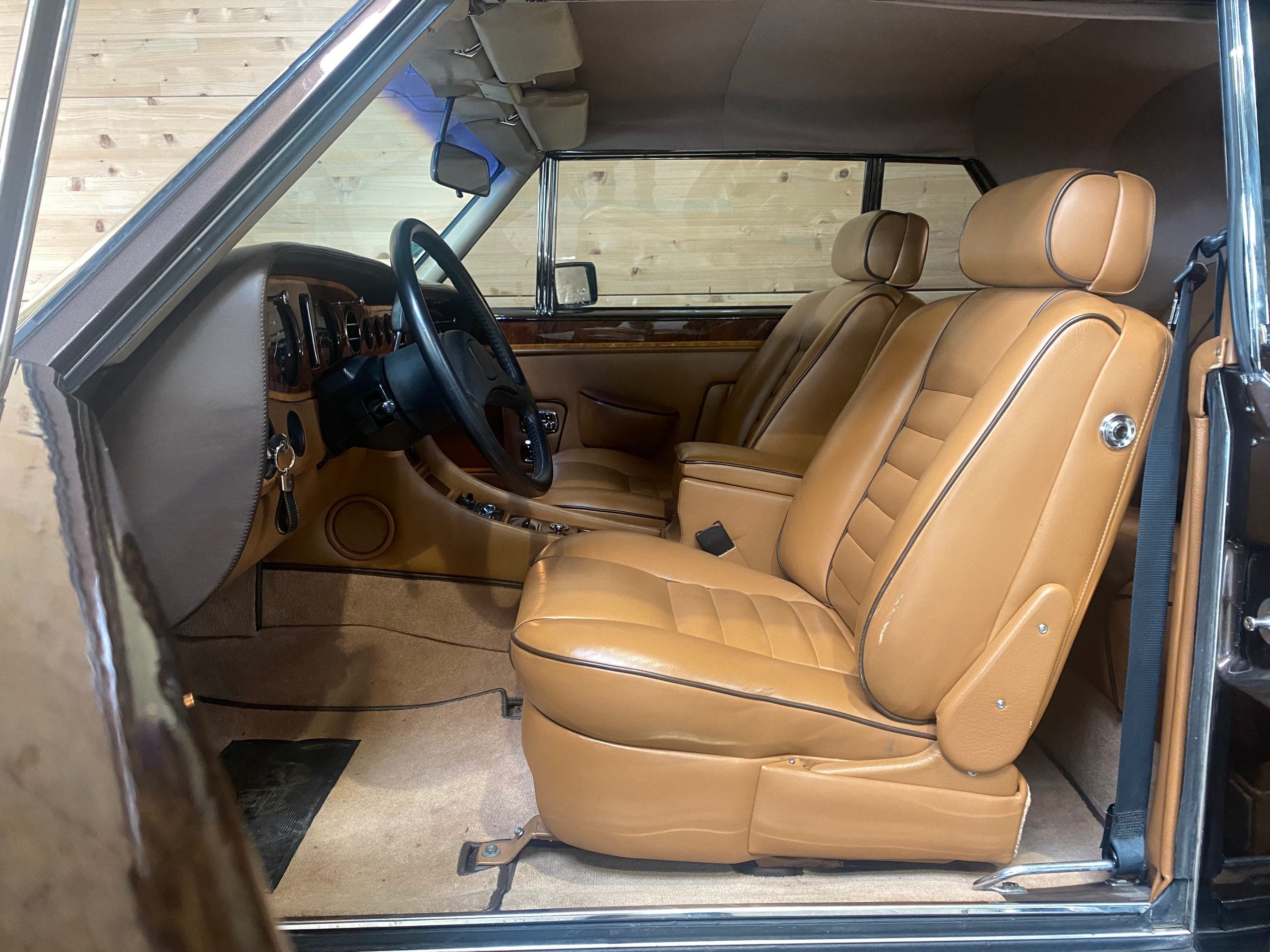 Rolls Royce Corniche III