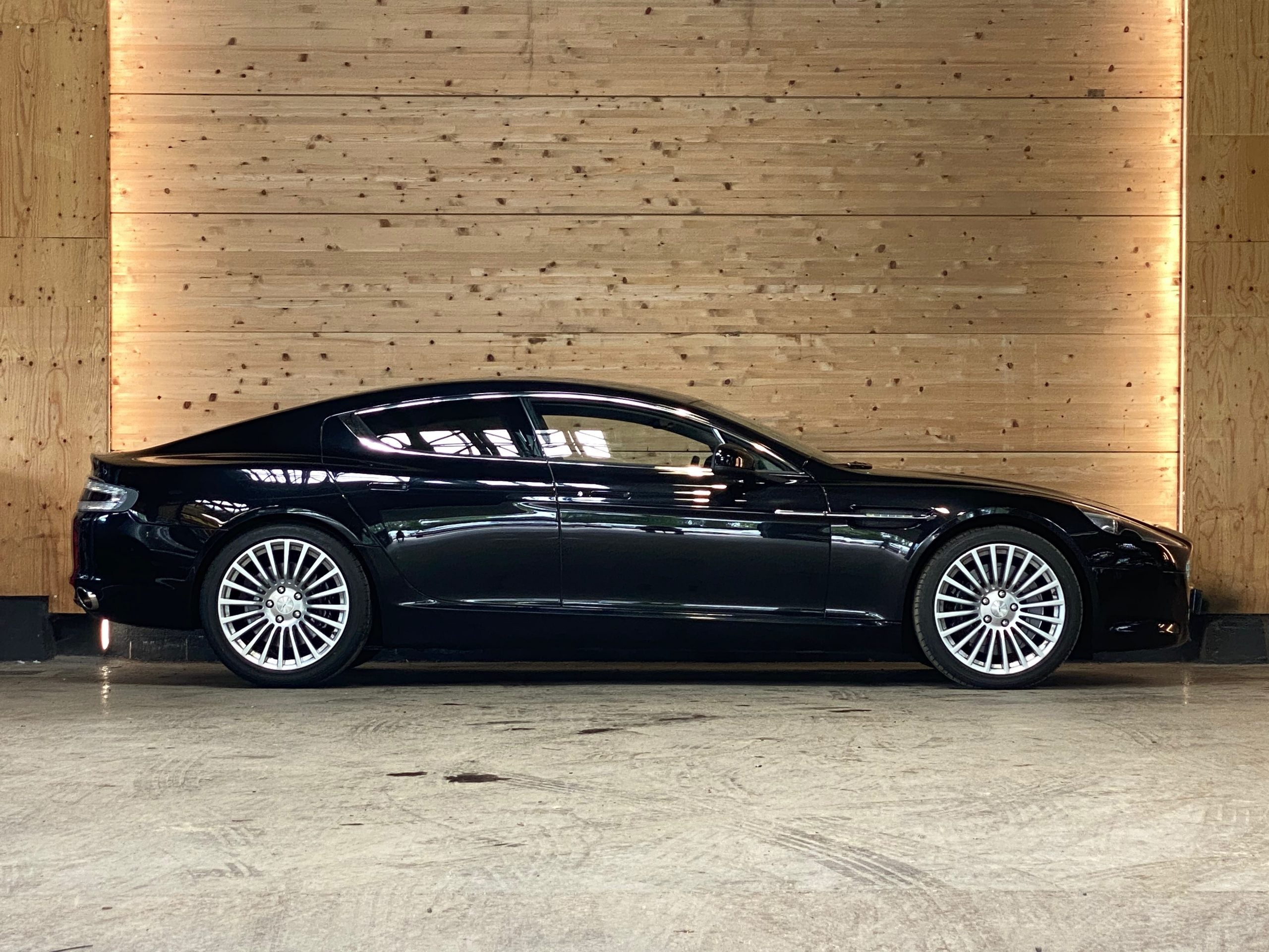 Aston Martin Rapide