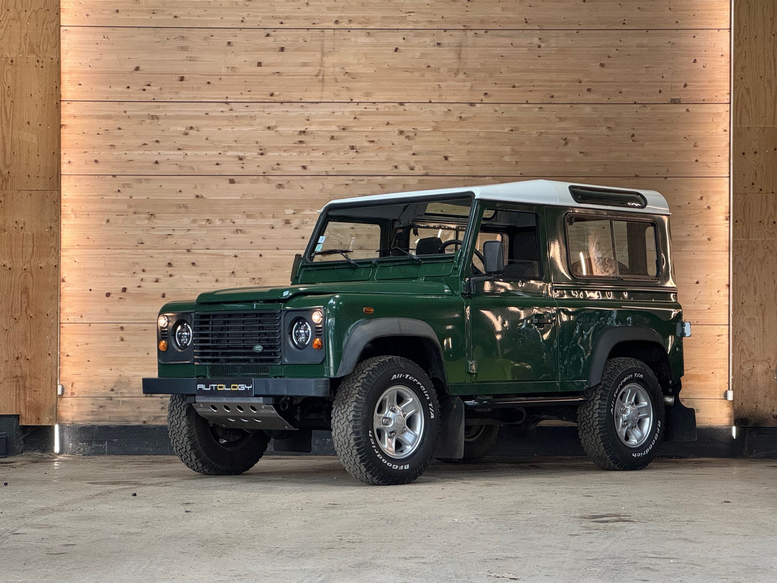 Land Rover Defender 90 Td5 Hard Top