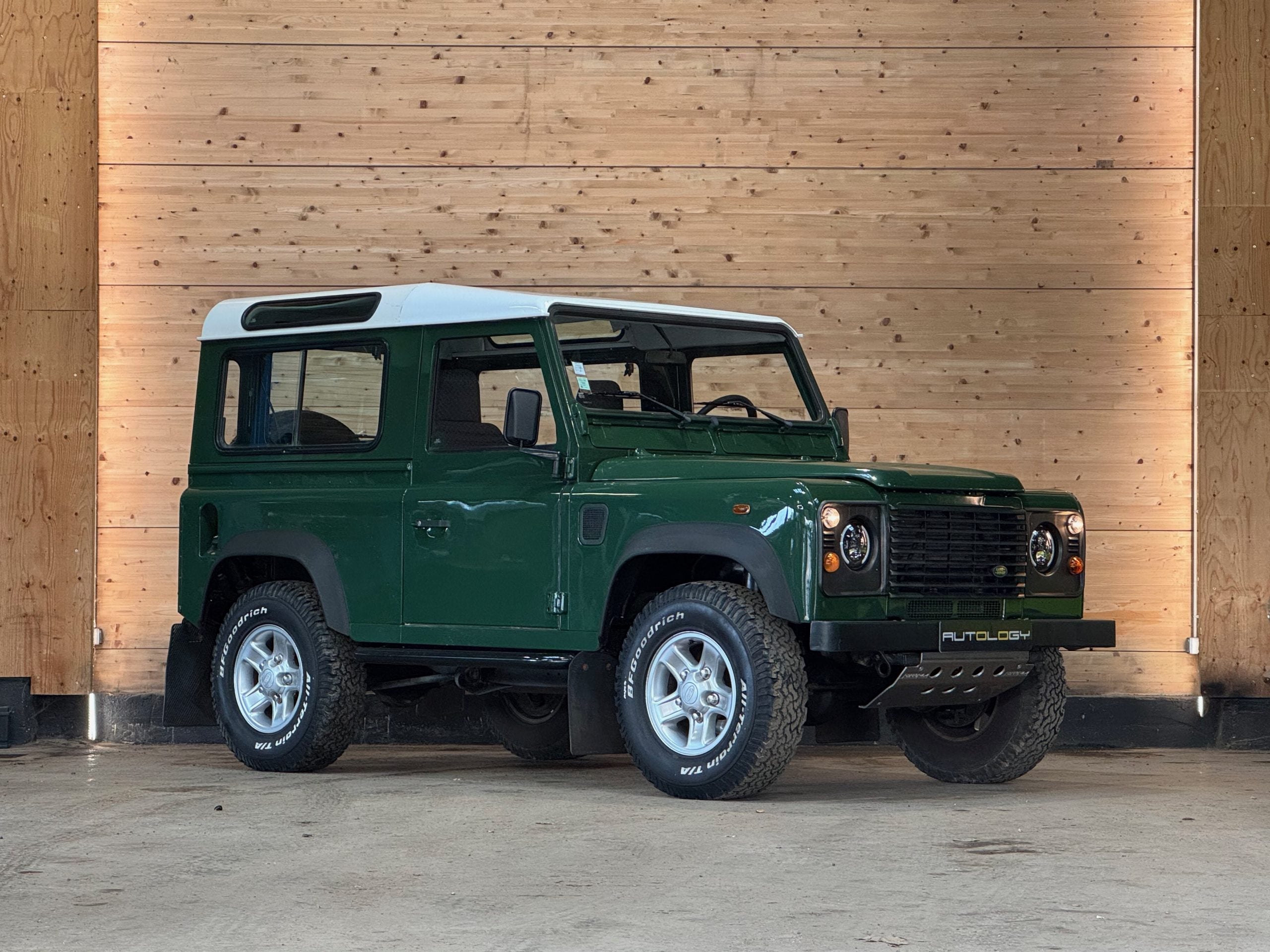 Land Rover Defender 90 Td5 Hard Top