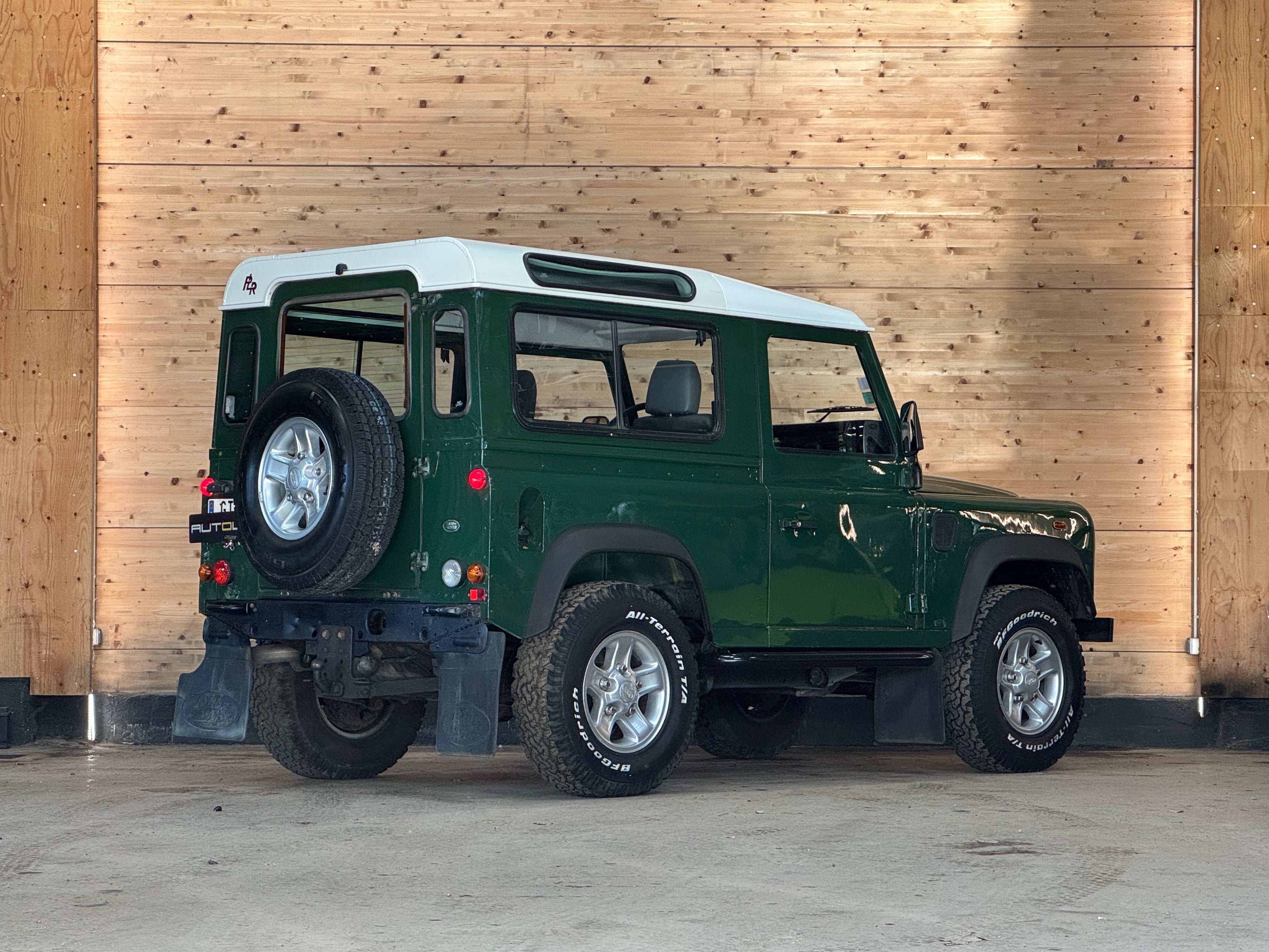 Land Rover Defender 90 Td5 Hard Top