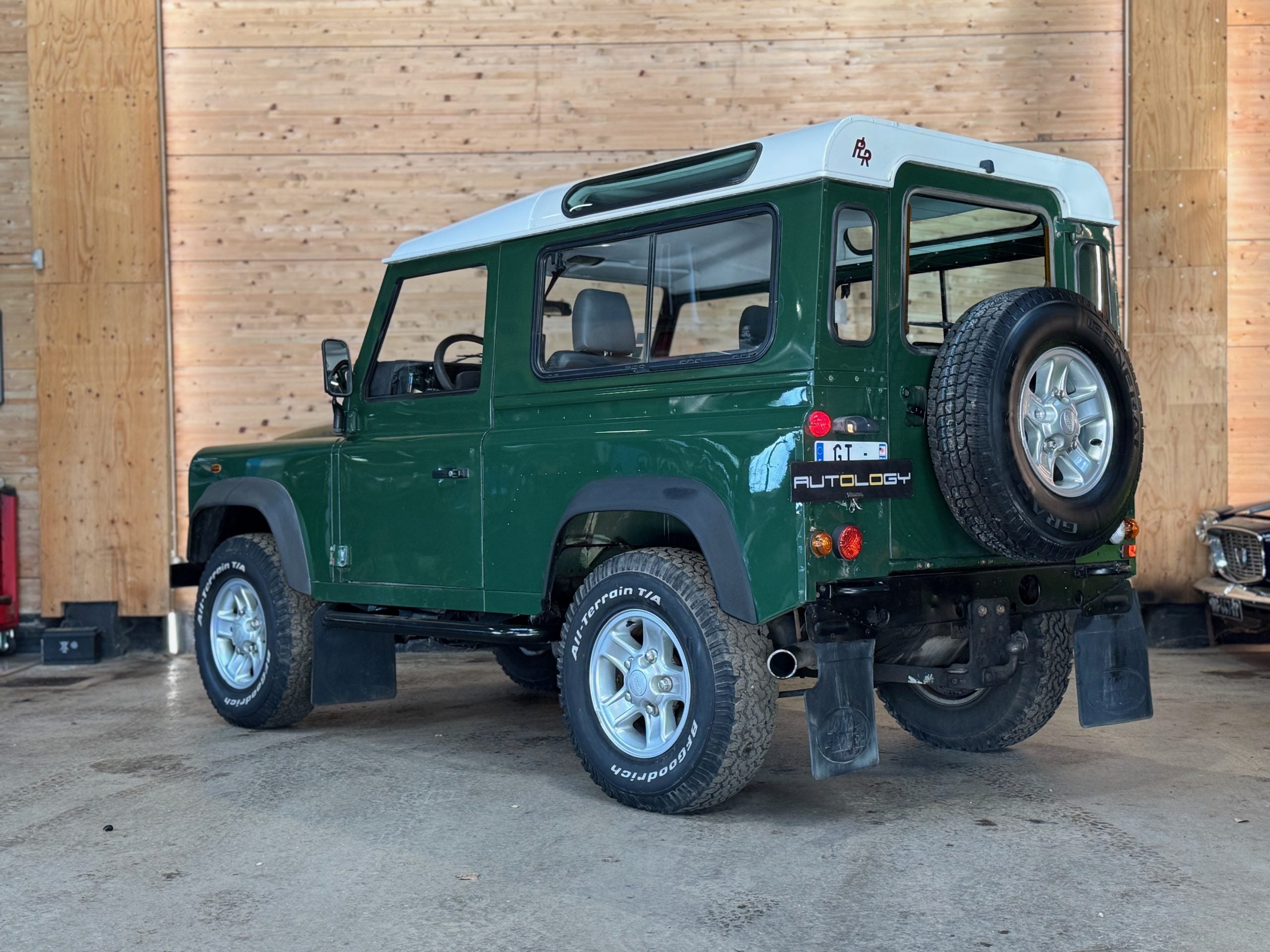 Land Rover Defender 90 Td5 Hard Top