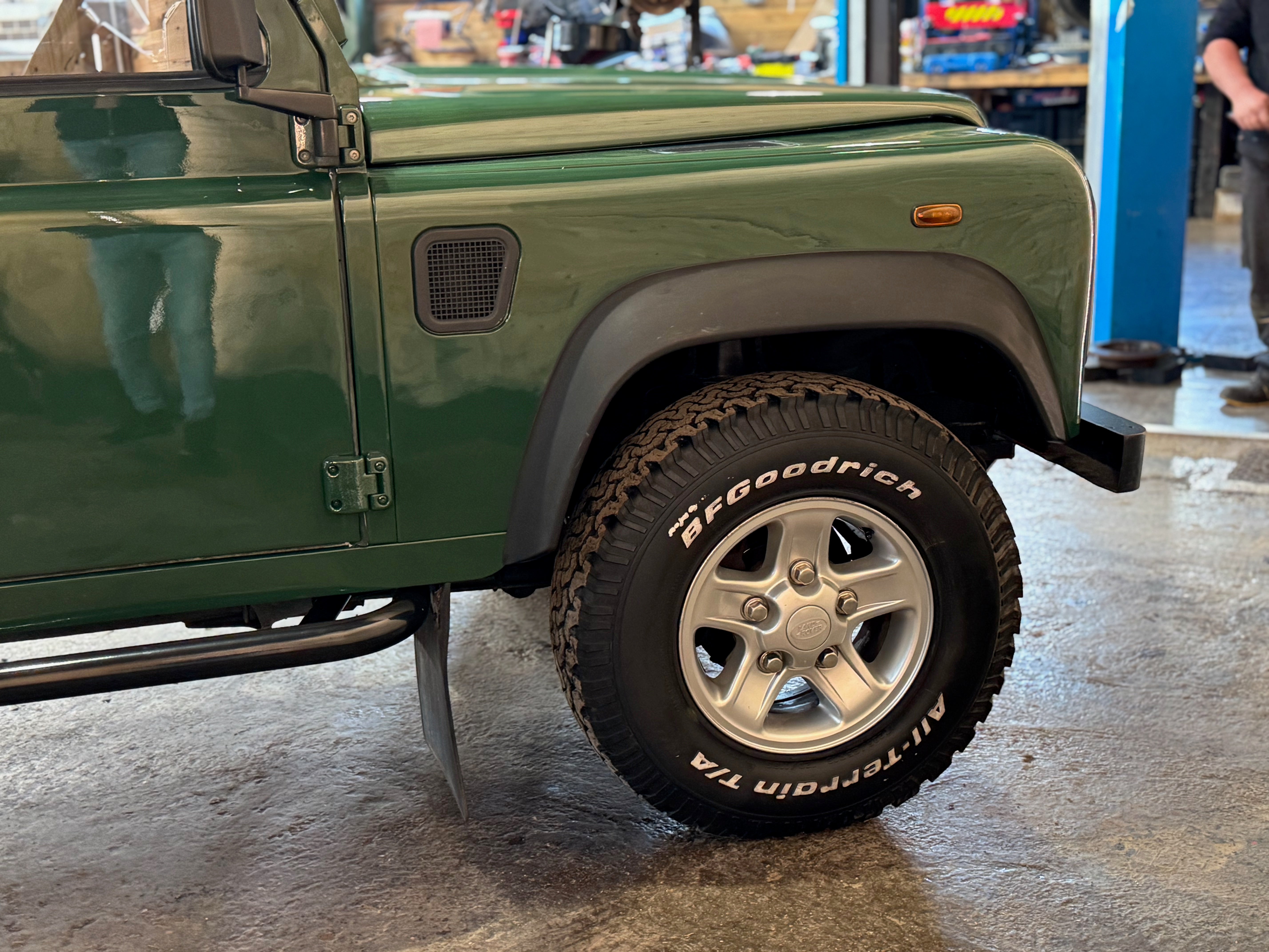 Land Rover Defender 90 Td5 Hard Top