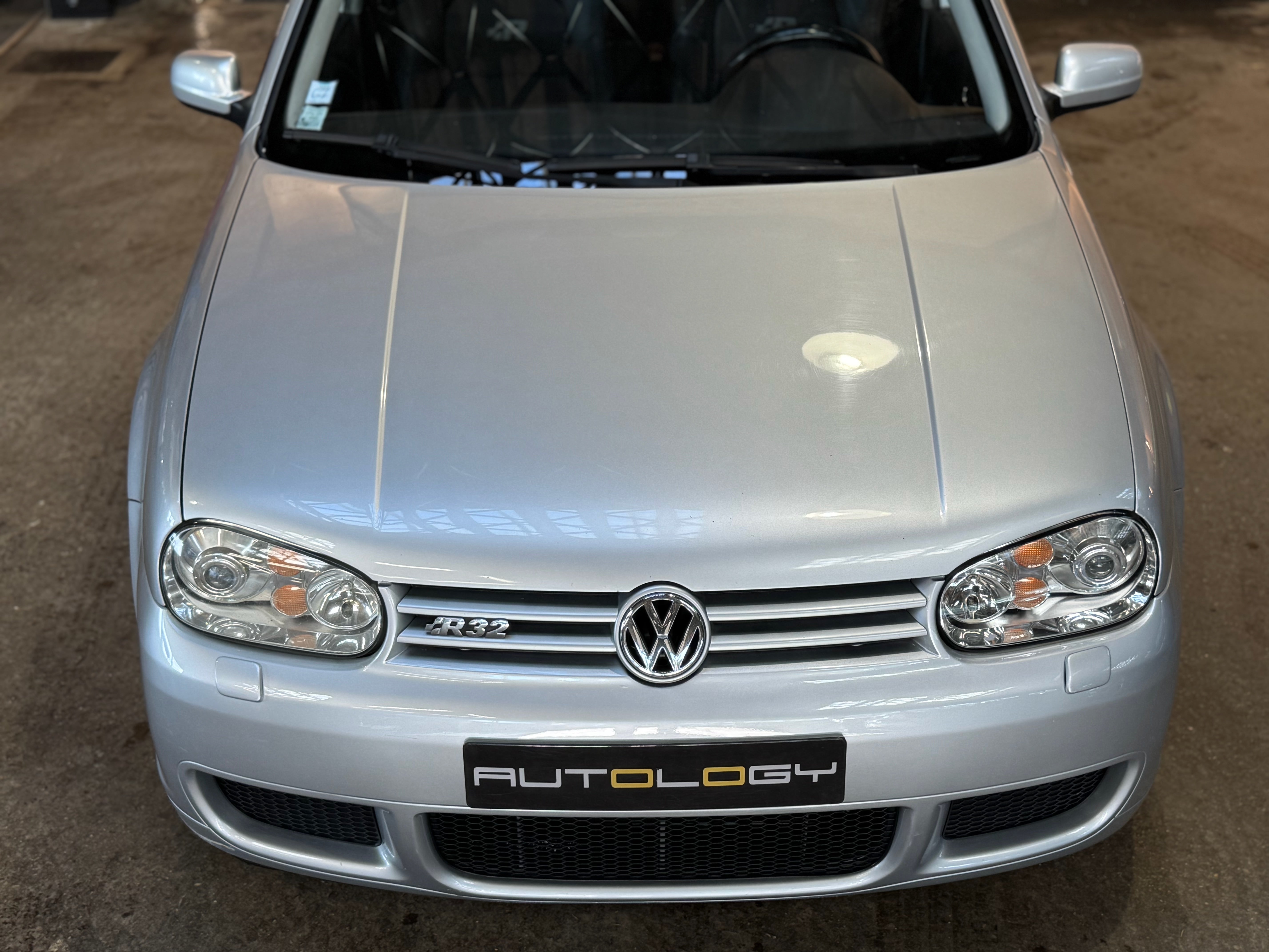 Volkswagen Golf IV R32