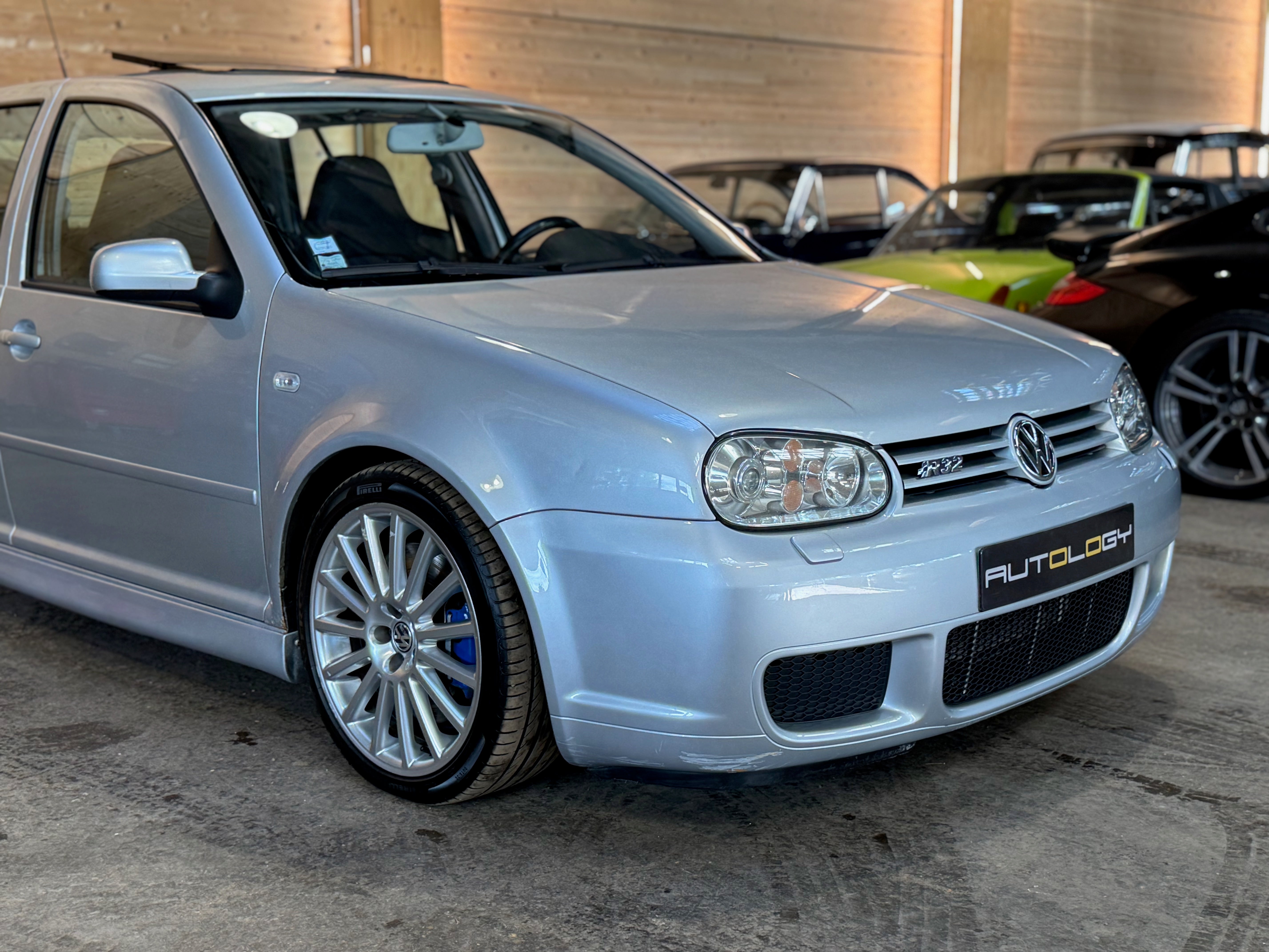 Volkswagen Golf IV R32