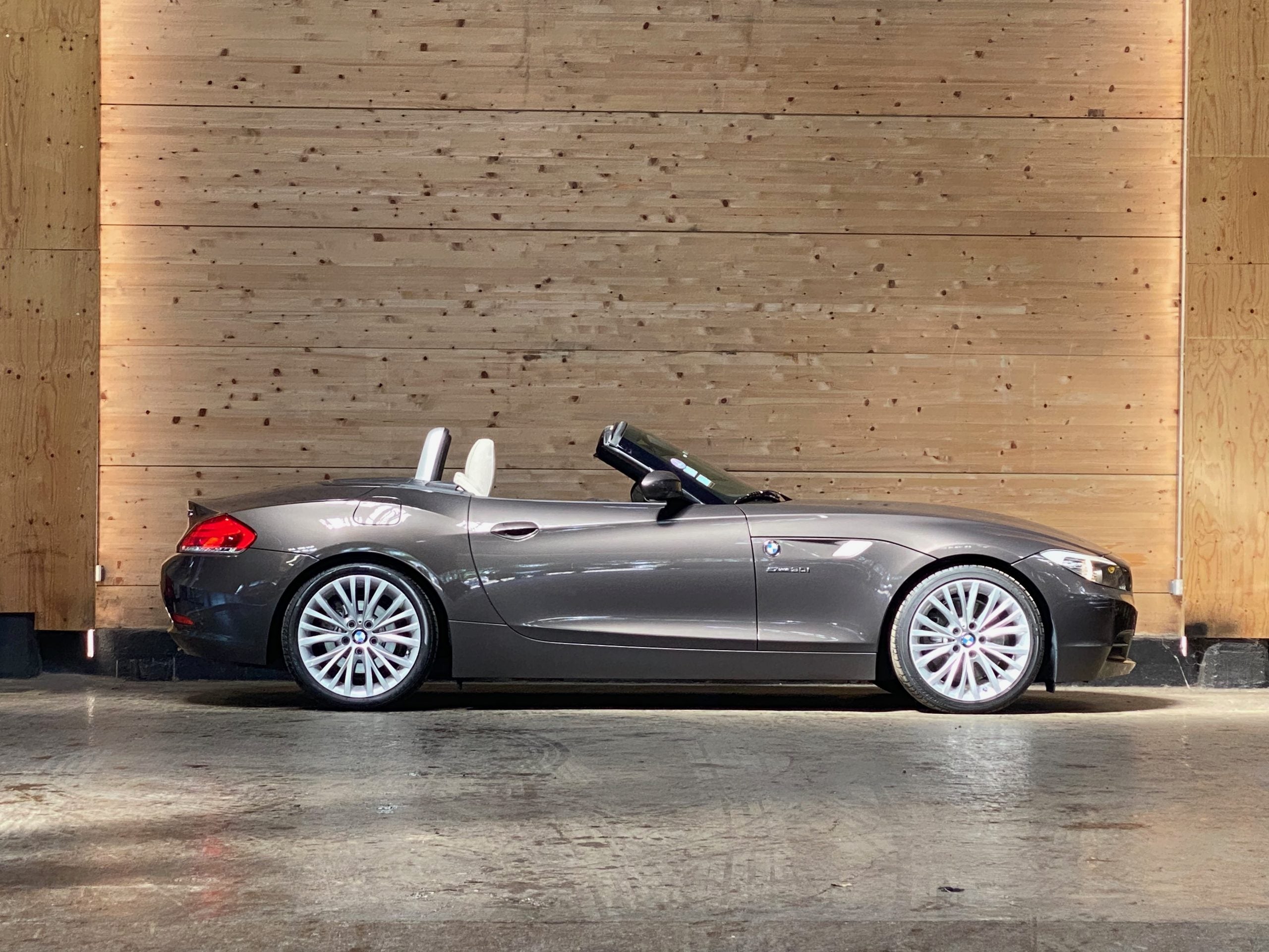 BMW Z4 sDrive 3.0iA Luxe Roadster