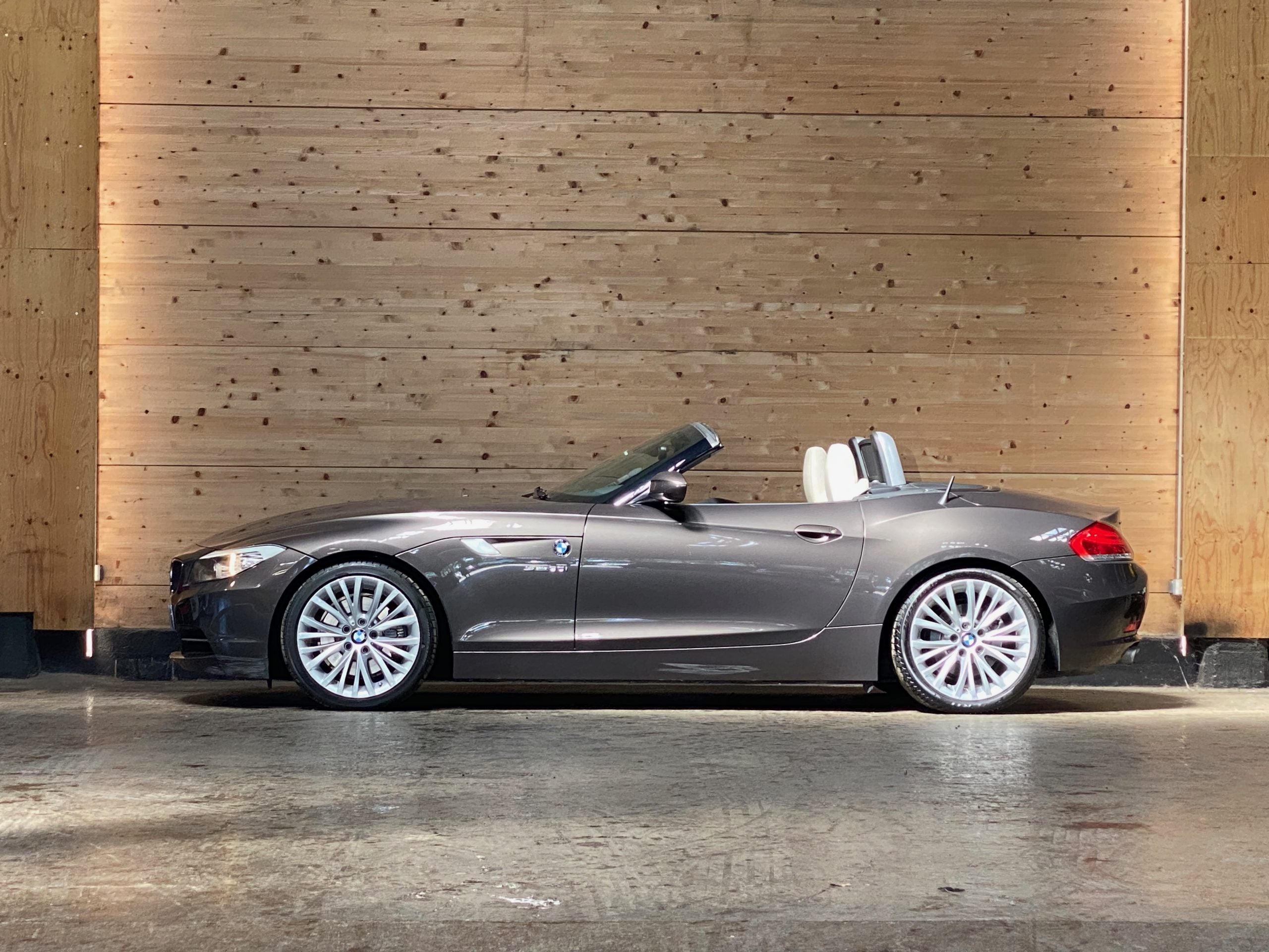 BMW Z4 sDrive 3.0iA Luxe Roadster