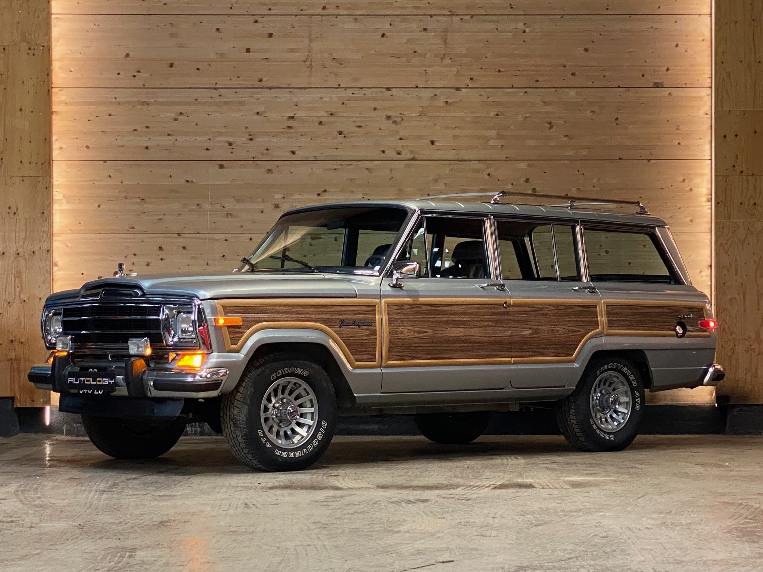 Jeep Grand Wagoneer "Final Edition"