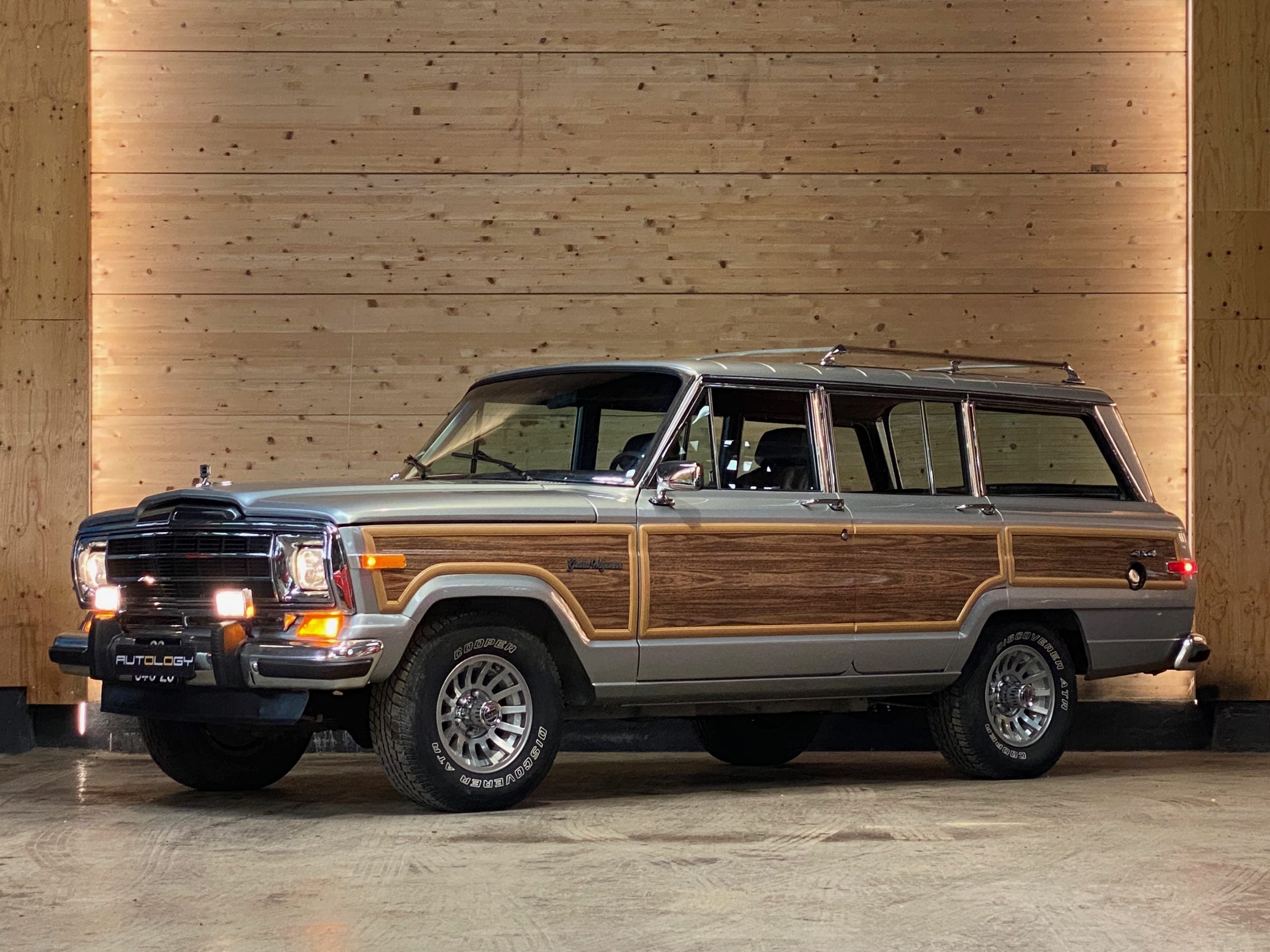 Jeep Grand Wagoneer "Final Edition"