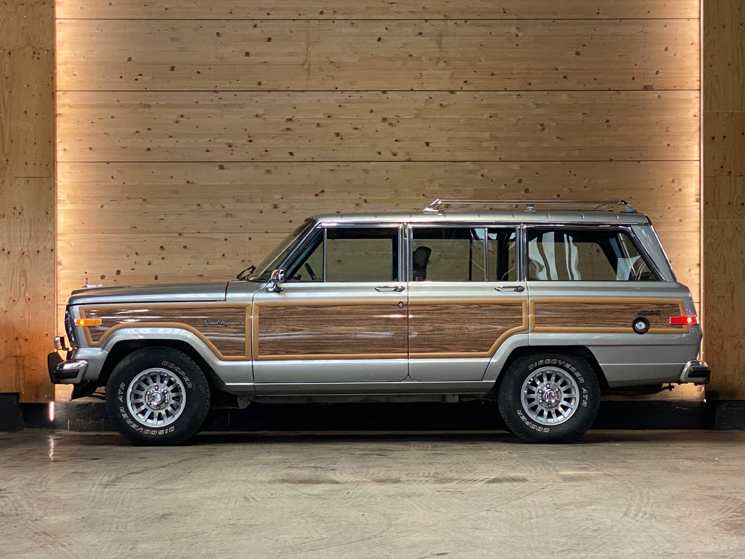 Jeep Grand Wagoneer "Final Edition"