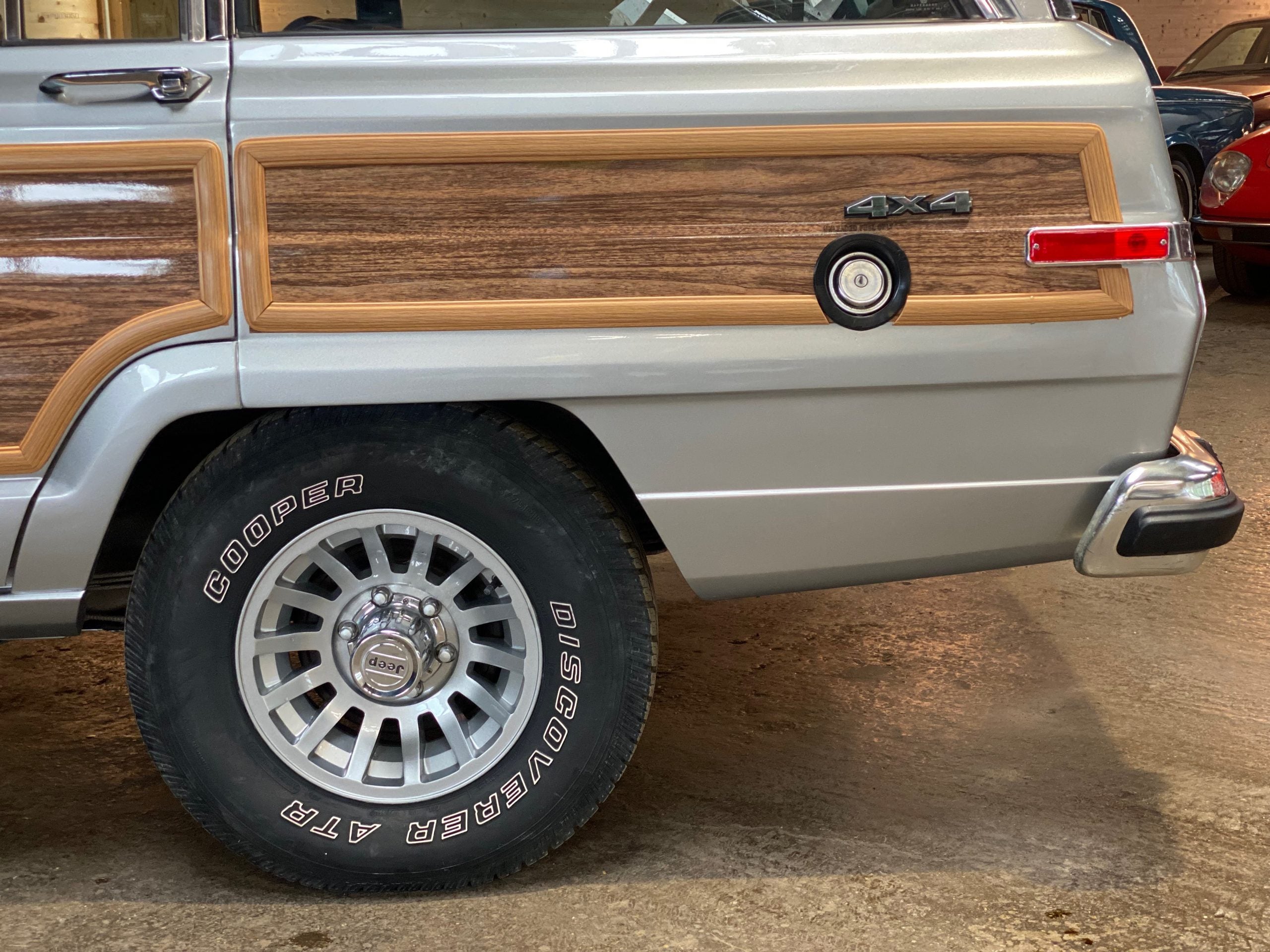 Jeep Grand Wagoneer "Final Edition"