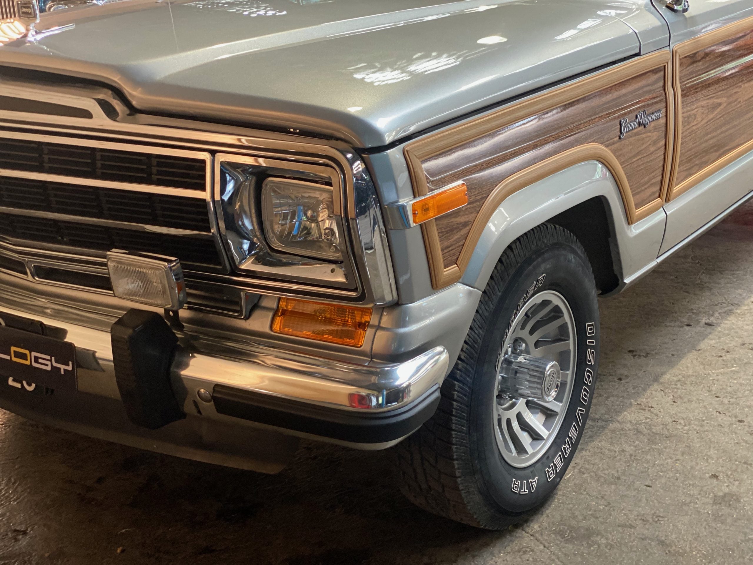 Jeep Grand Wagoneer "Final Edition"