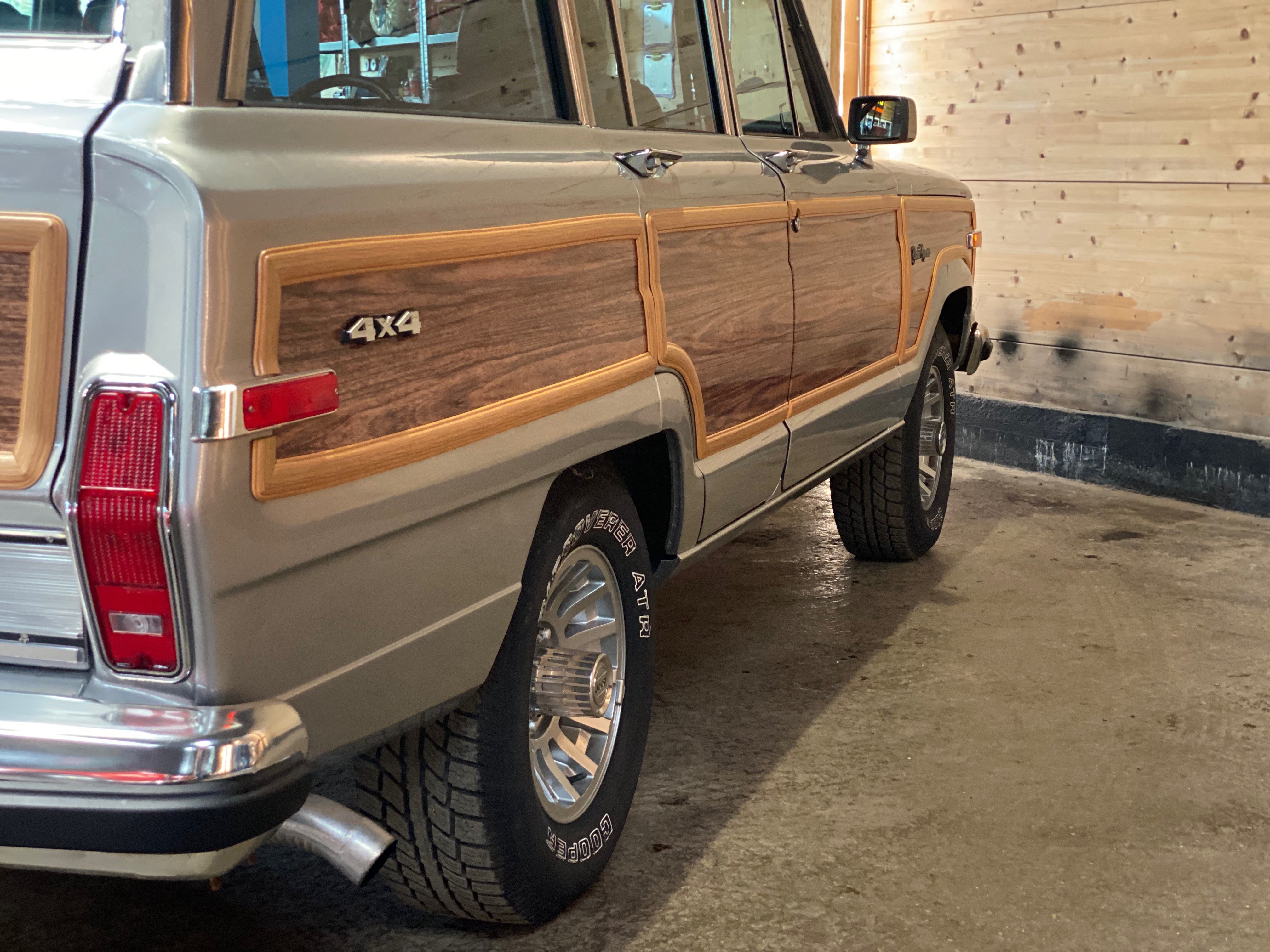 Jeep Grand Wagoneer "Final Edition"