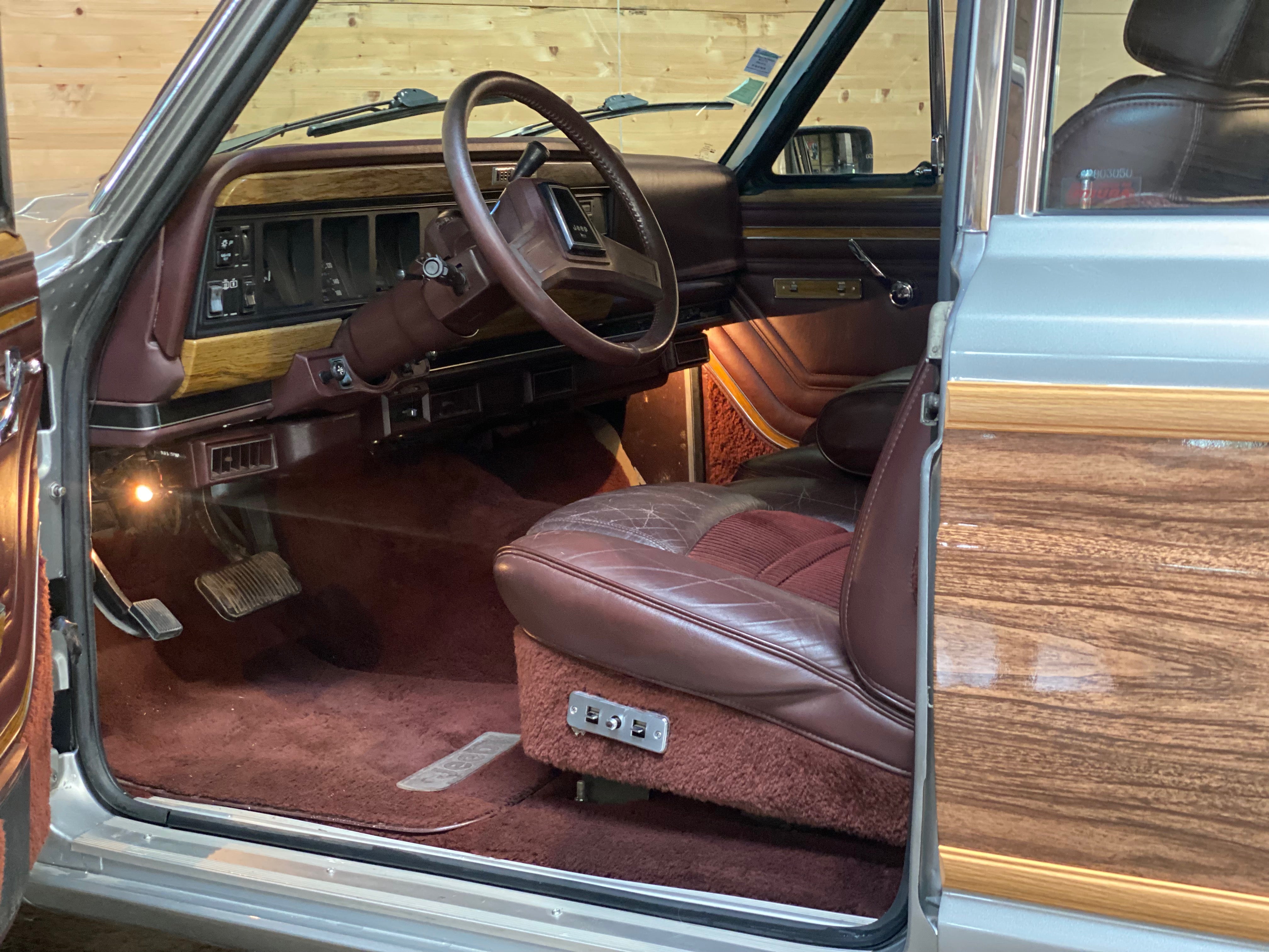 Jeep Grand Wagoneer "Final Edition"