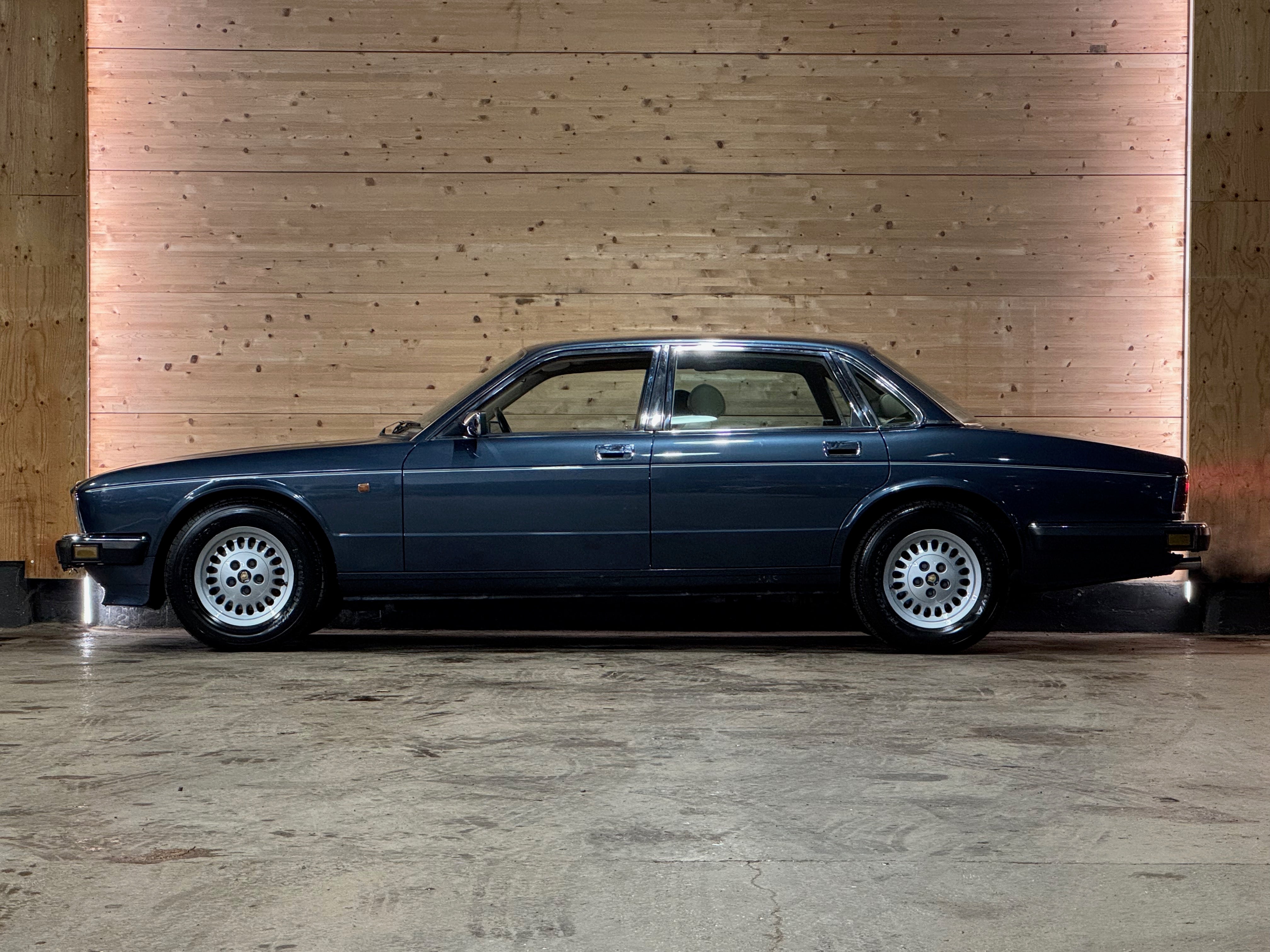 Jaguar XJ40 4.0 Sovereign