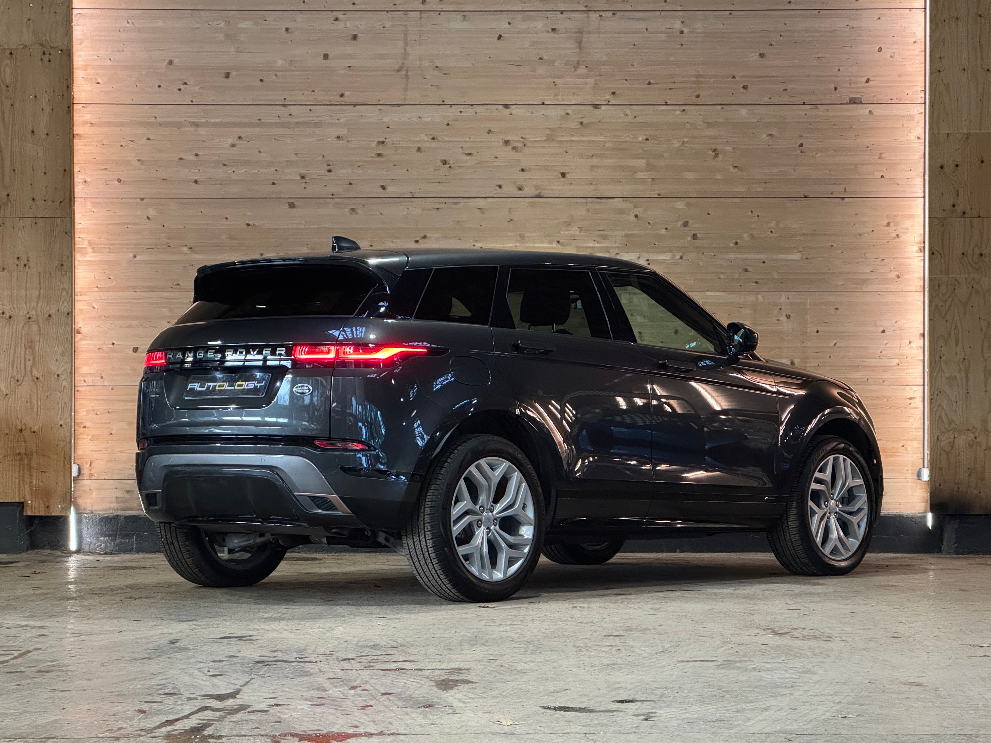 Land Rover Range Rover Evoque P300e PHEV SE R-Dynamic