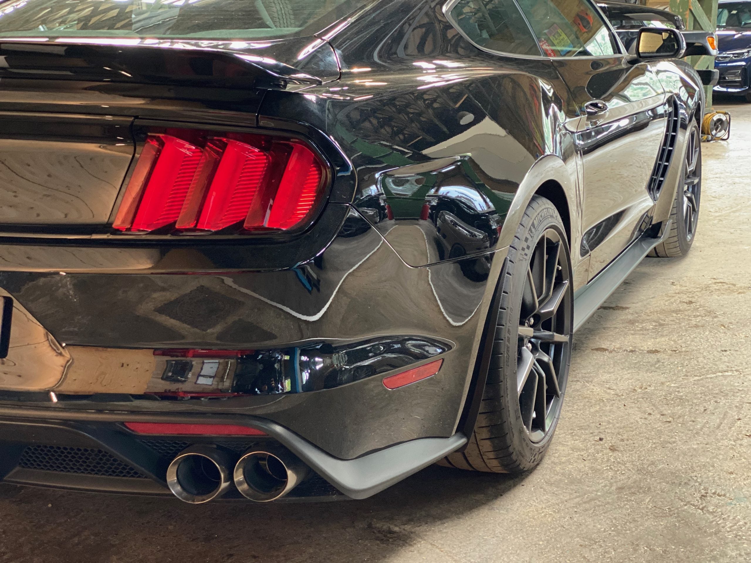 Ford Mustang Shelby GT 350