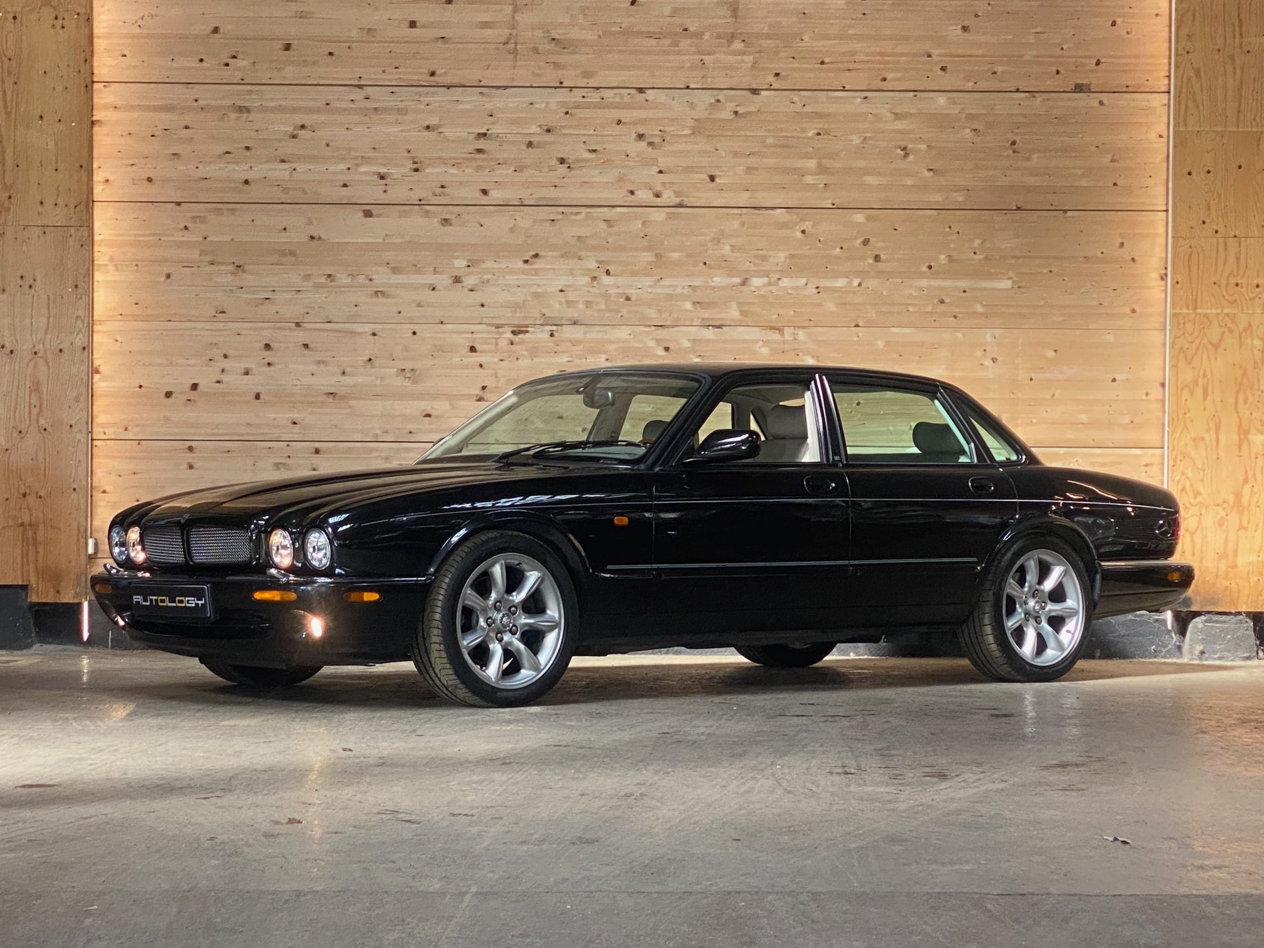 Jaguar XJR 4.0 375ch