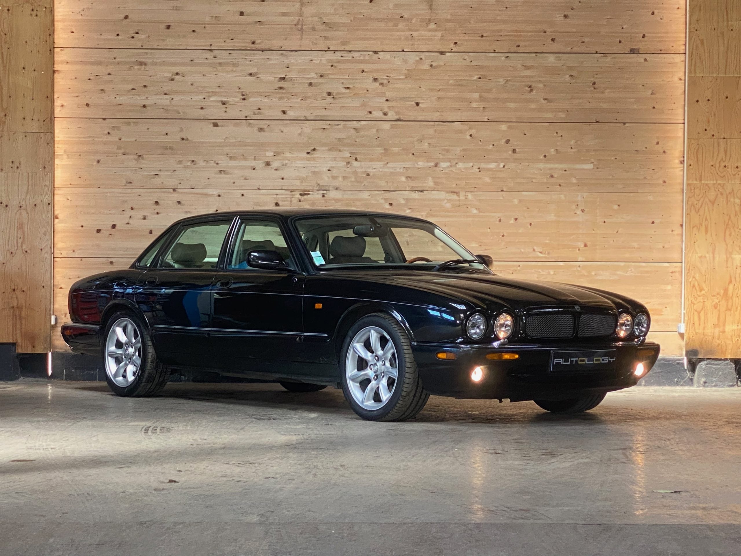 Jaguar XJR 4.0 375ch