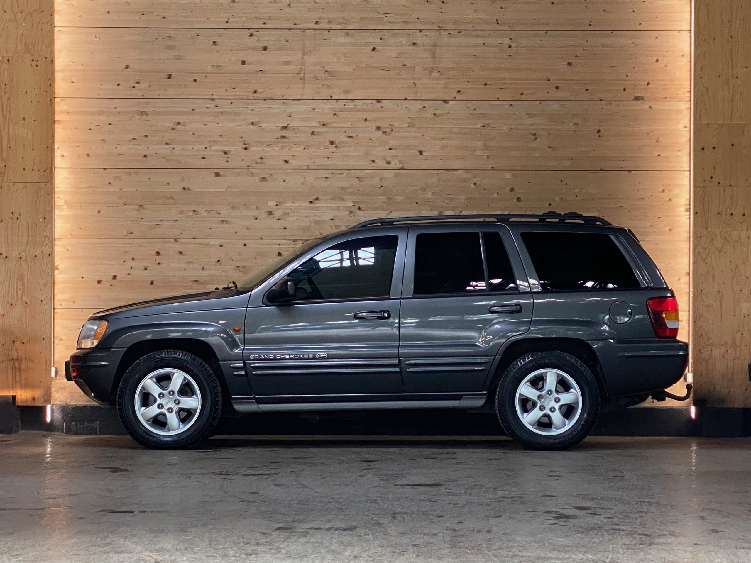 Jeep Grand Cherokee 4.7 Overland